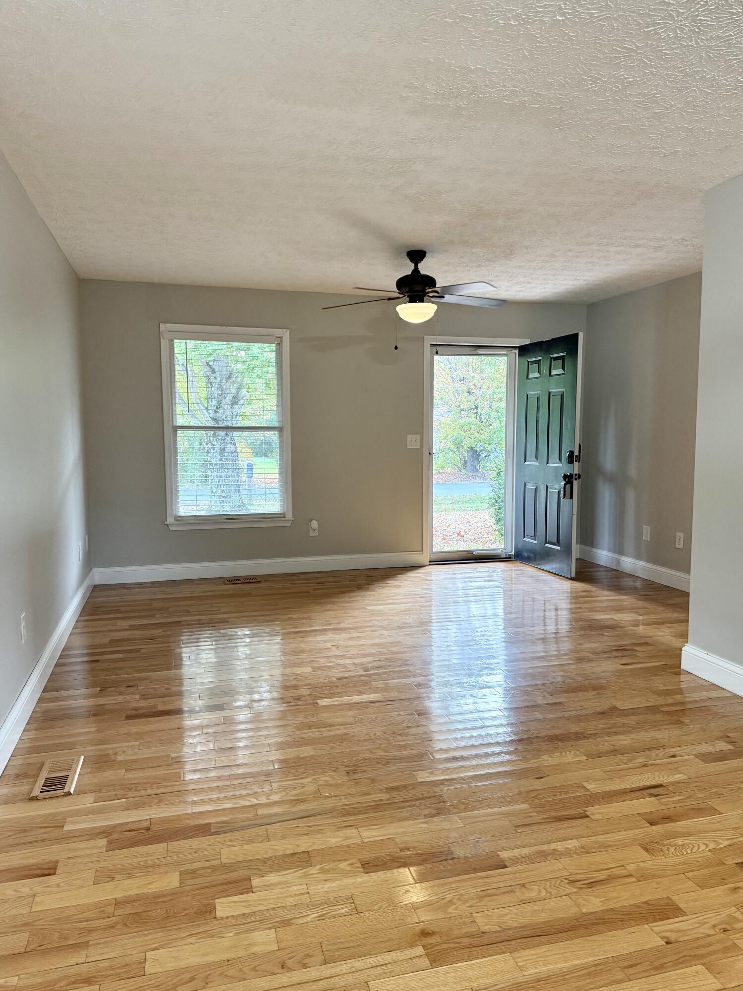 216 Maher Drive Property Photo 5