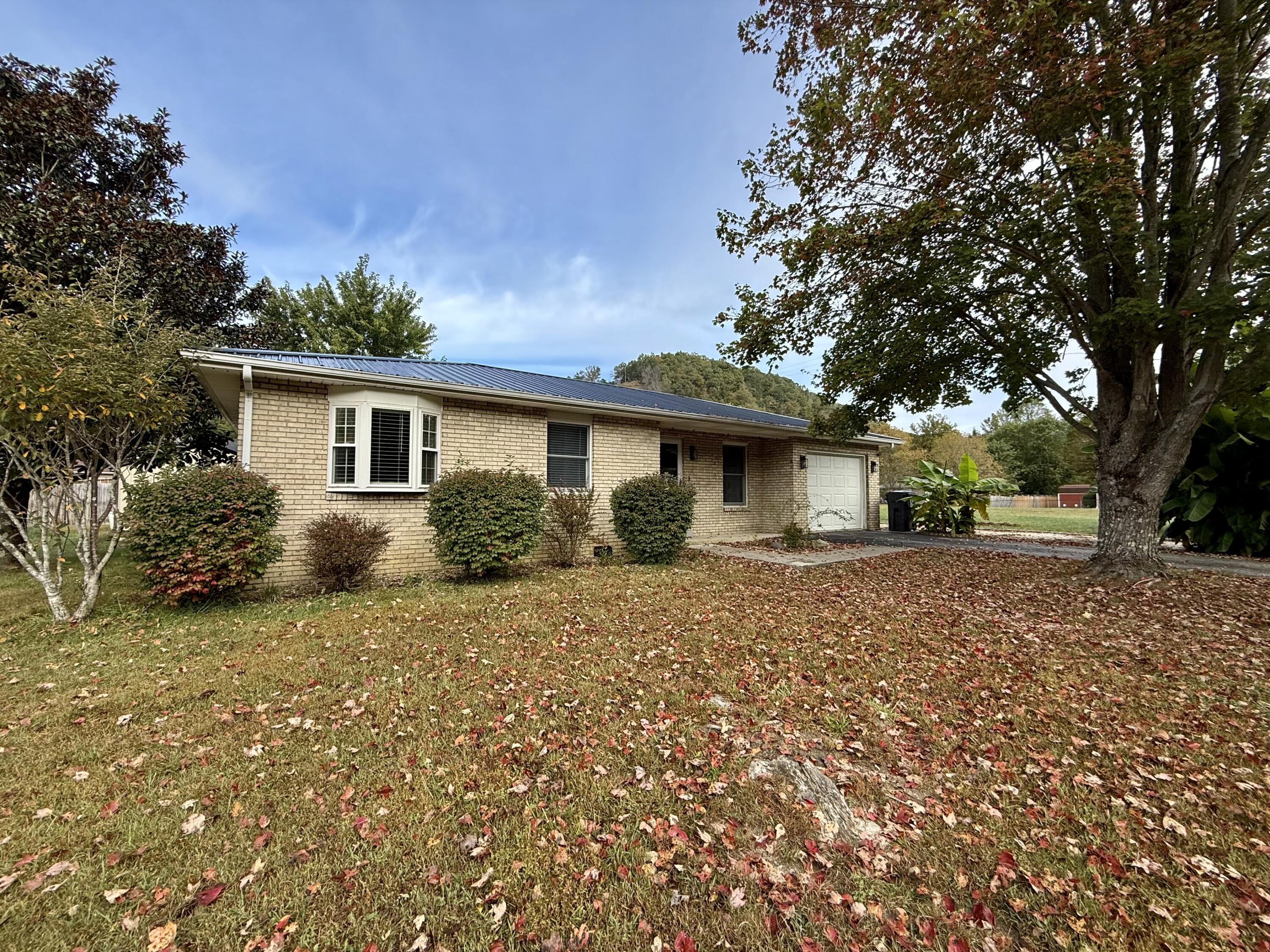 216 Maher Drive Property Photo 27