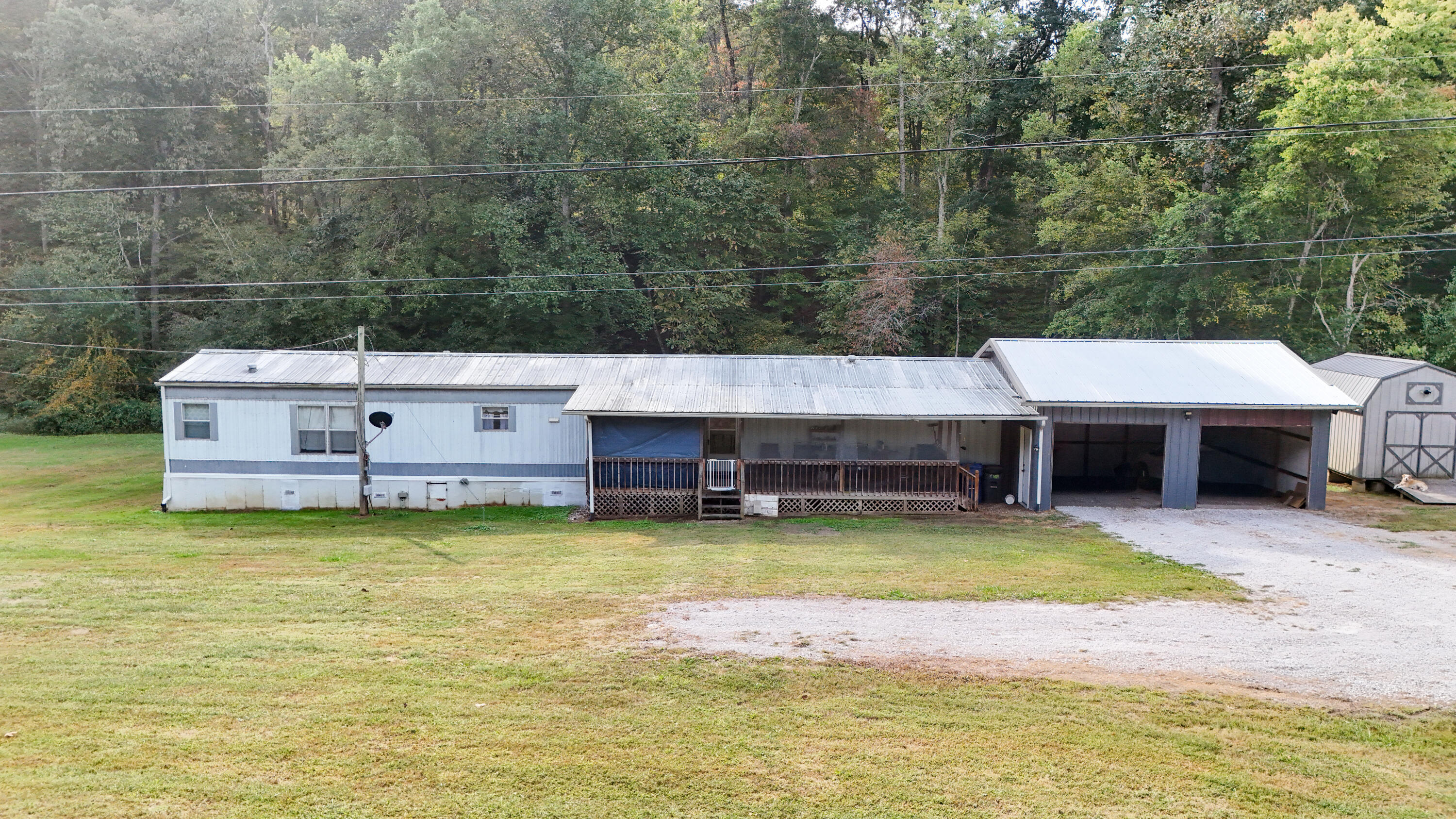 2512 Slate Lick Road Property Photo 1