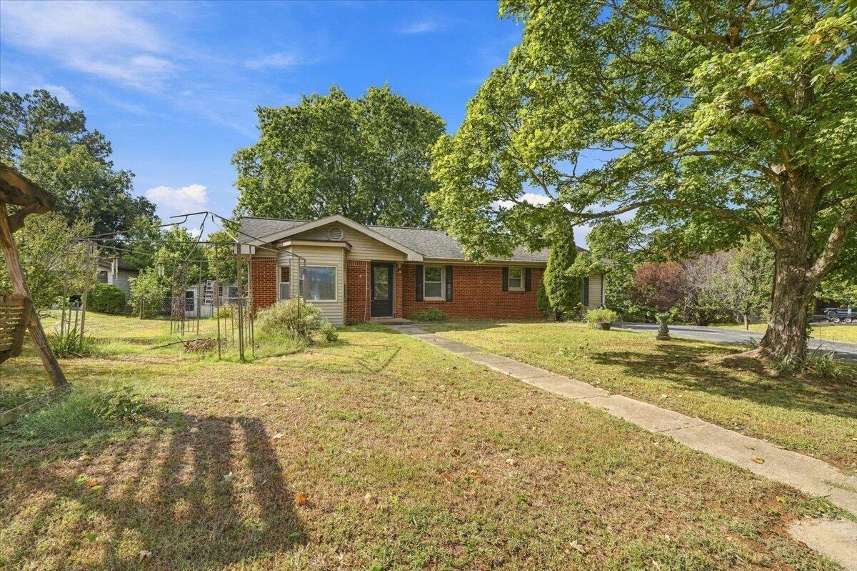403 Walnut Drive Property Photo 32