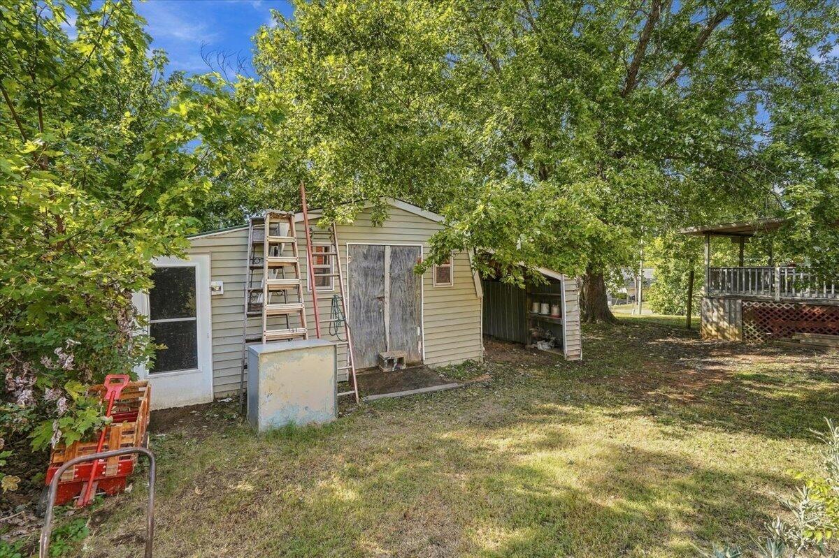 403 Walnut Drive Property Photo 37