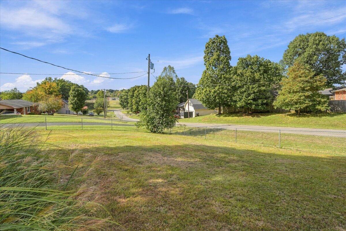 403 Walnut Drive Property Photo 39