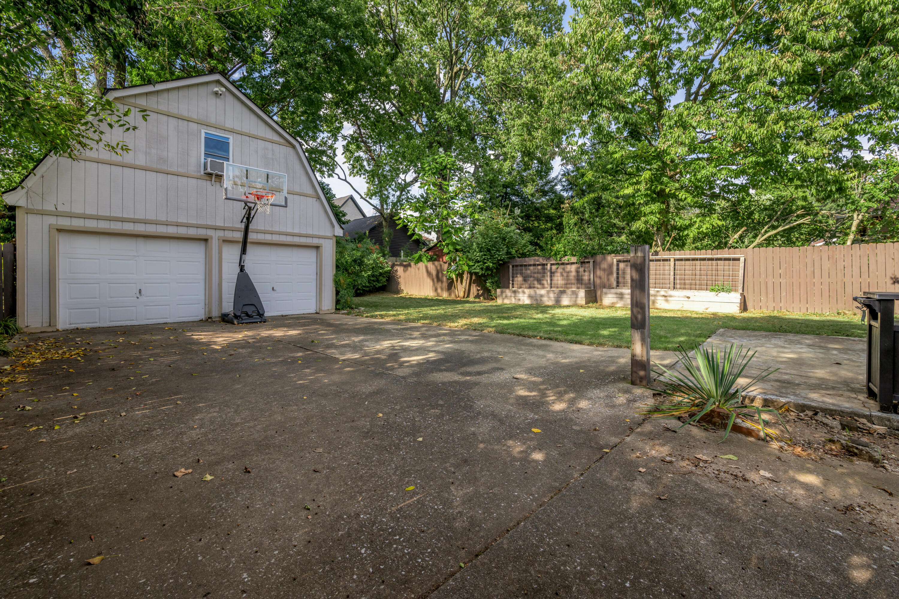 147 Sherman Avenue Property Photo 44
