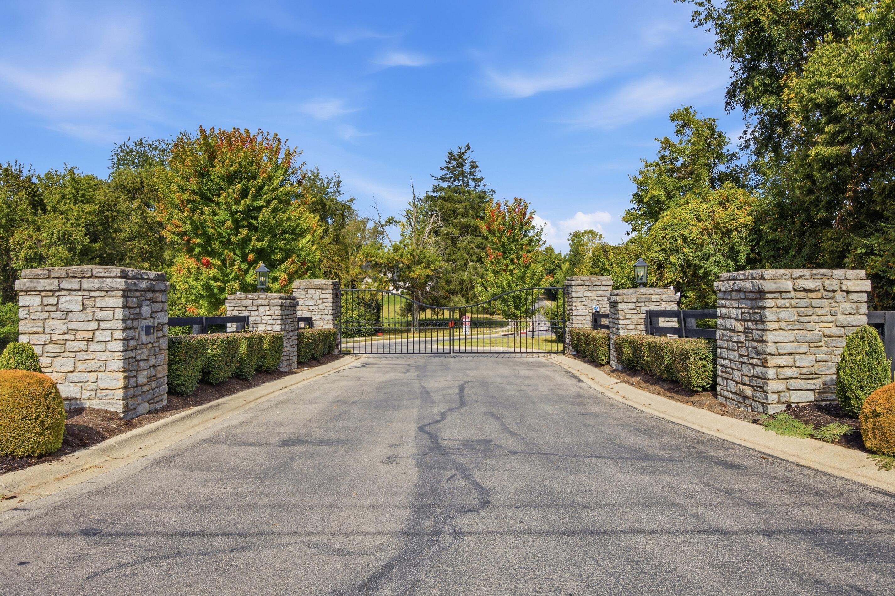 1268 Cape Cod Circle Property Photo 2