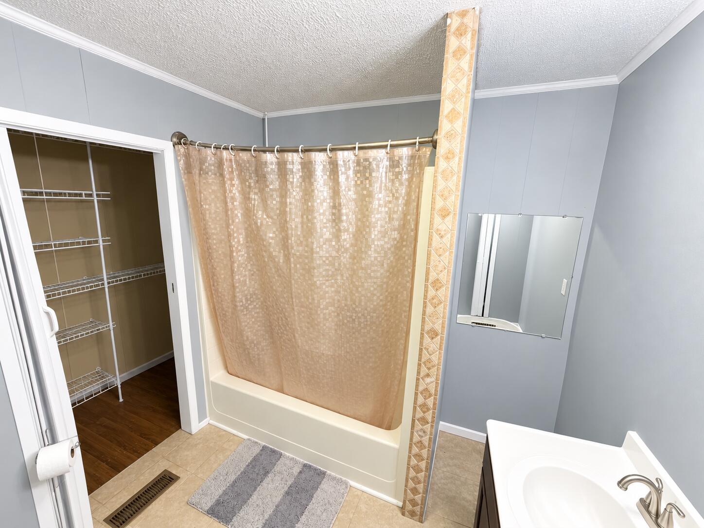 4913 State Route 121 S Property Photo 10