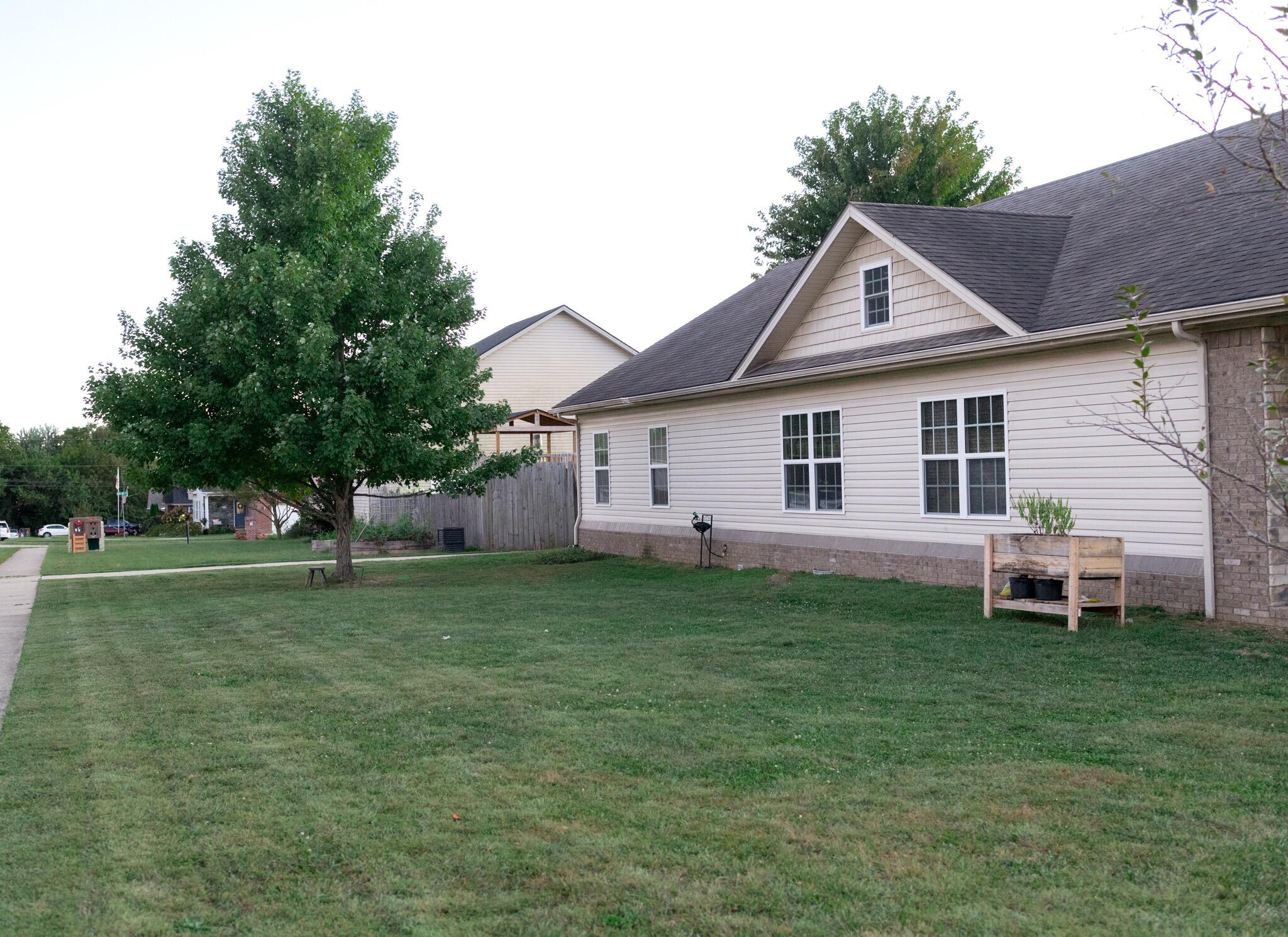 101 Red Robin Way Property Photo 3