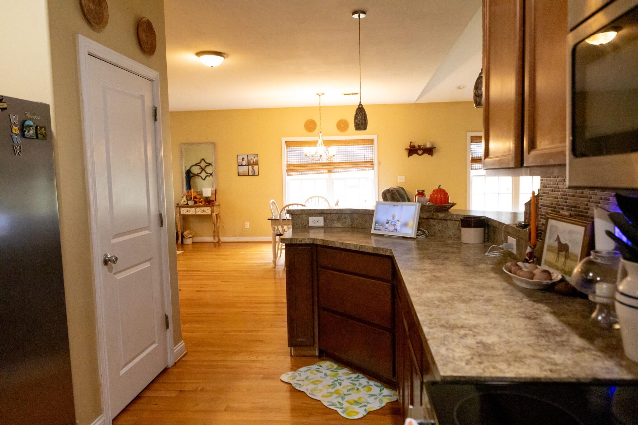 101 Red Robin Way Property Photo 8