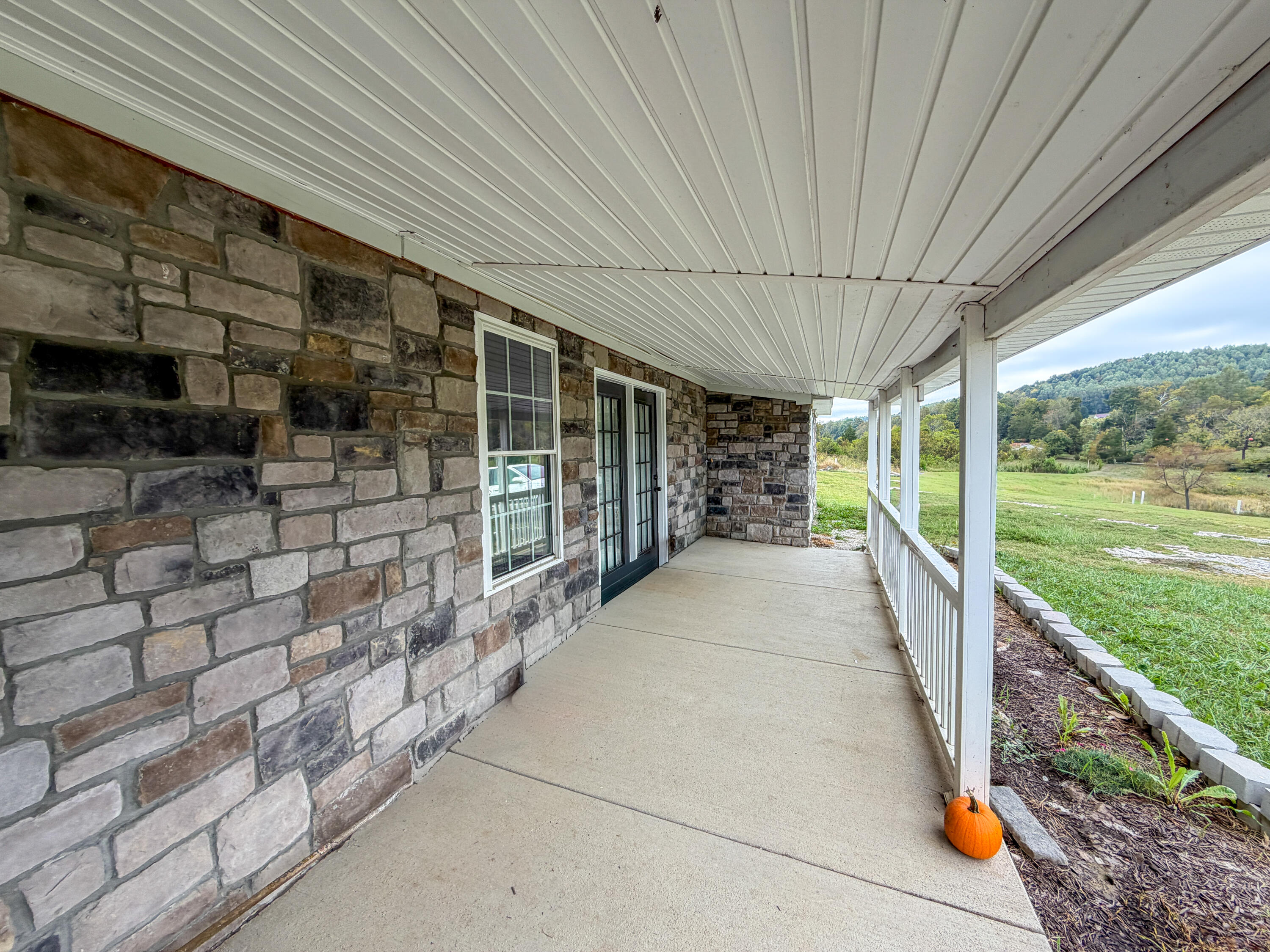 1275 Wabd Jones Road Property Photo 2