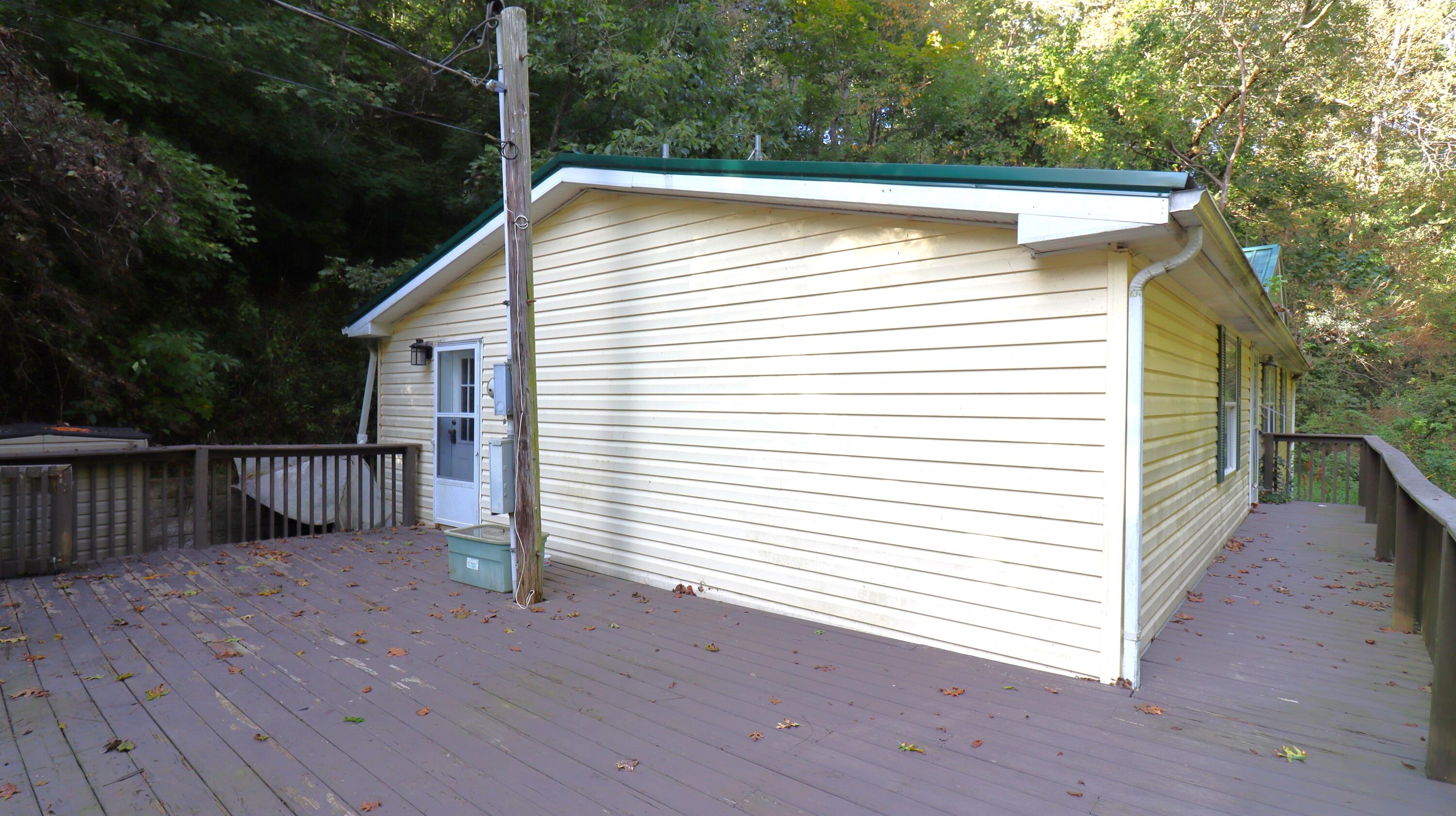 629 Oregon Road Property Photo 5