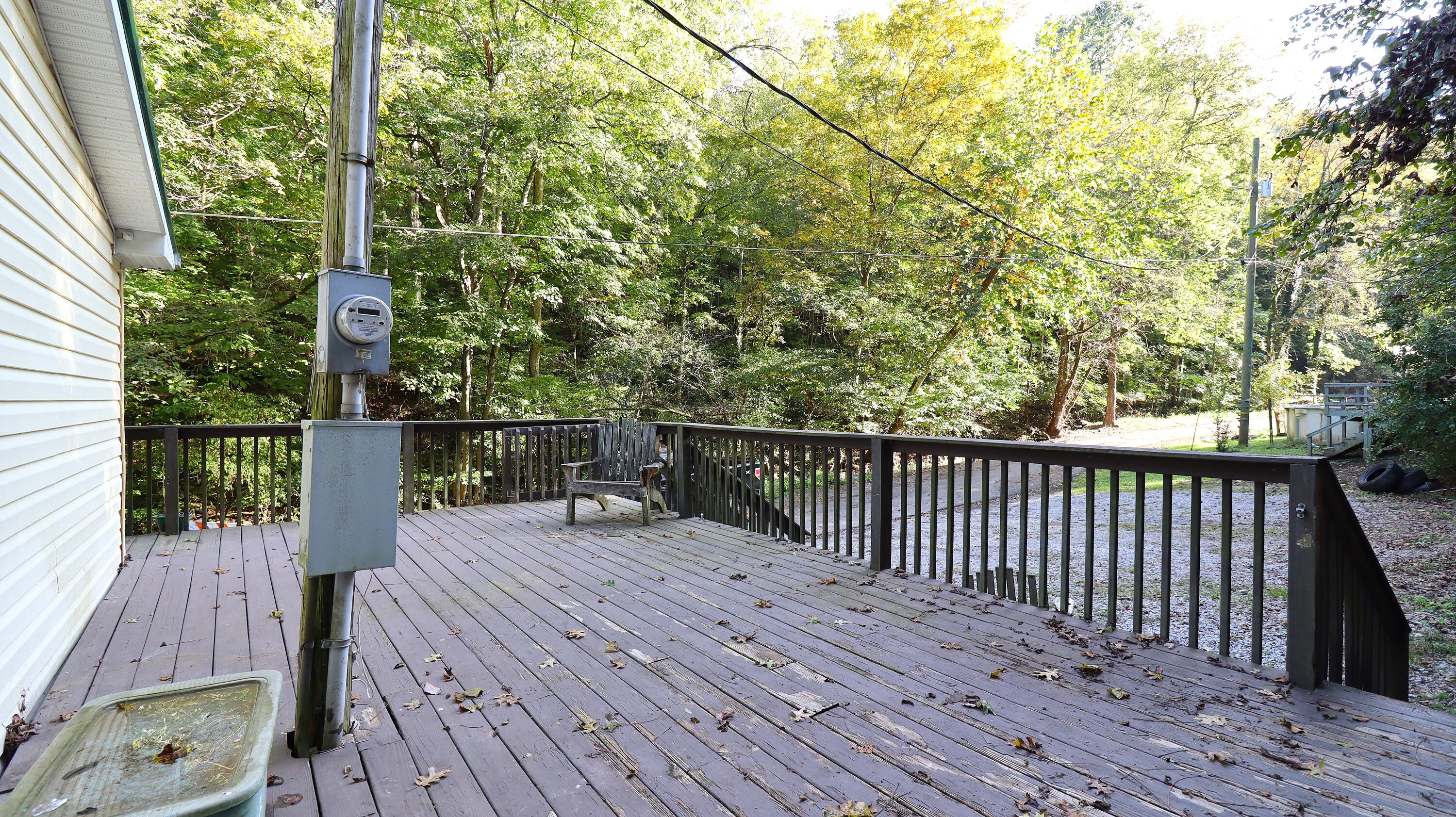 629 Oregon Road Property Photo 6