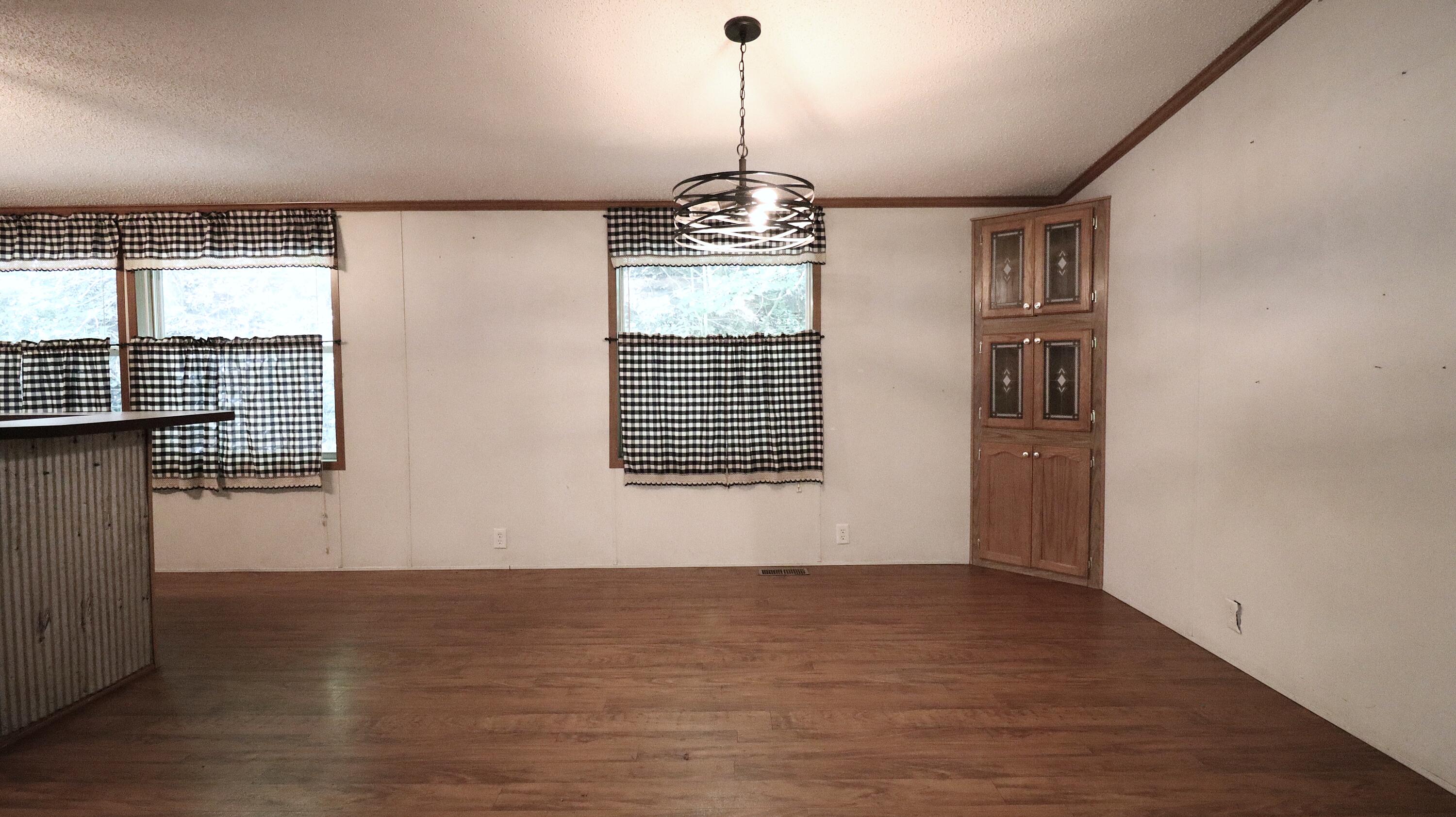 629 Oregon Road Property Photo 11