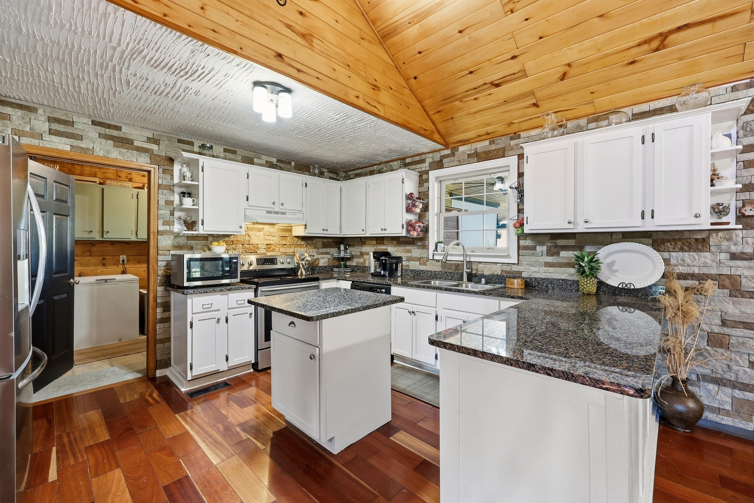 355 Dix Dam Road Property Photo 16