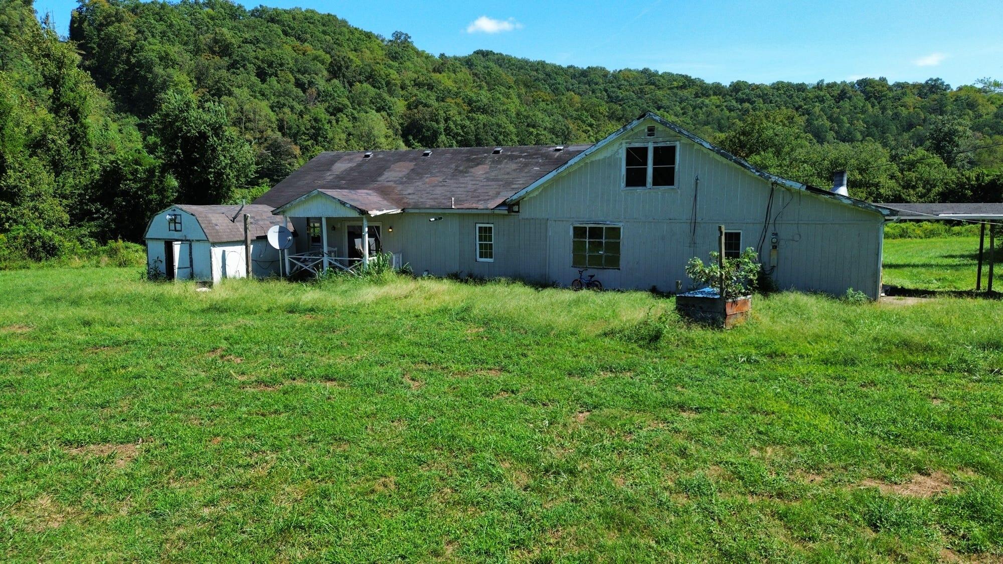 7292 Hode Road Property Photo 8