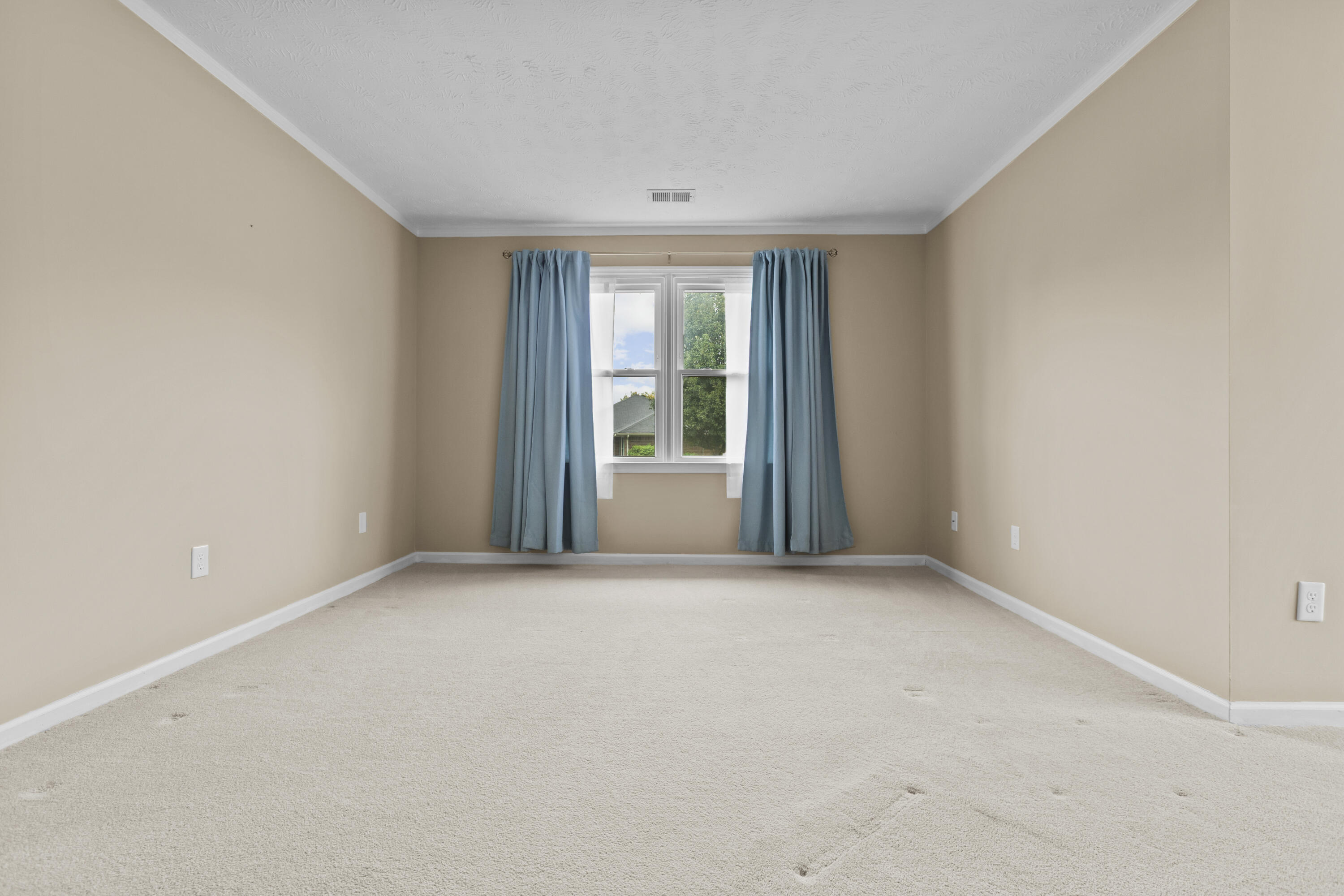 1575 Trent Boulevard Property Photo 4