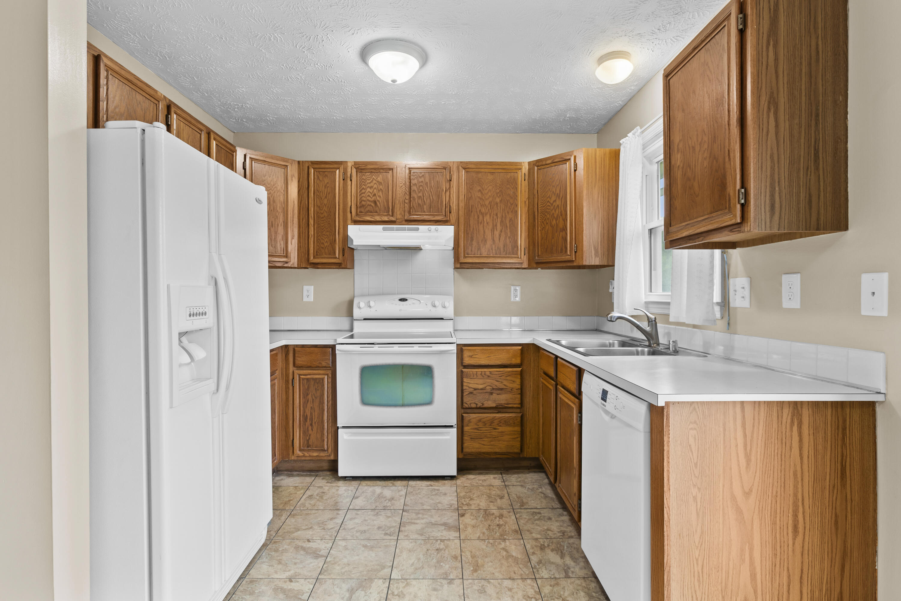 1575 Trent Boulevard Property Photo 8