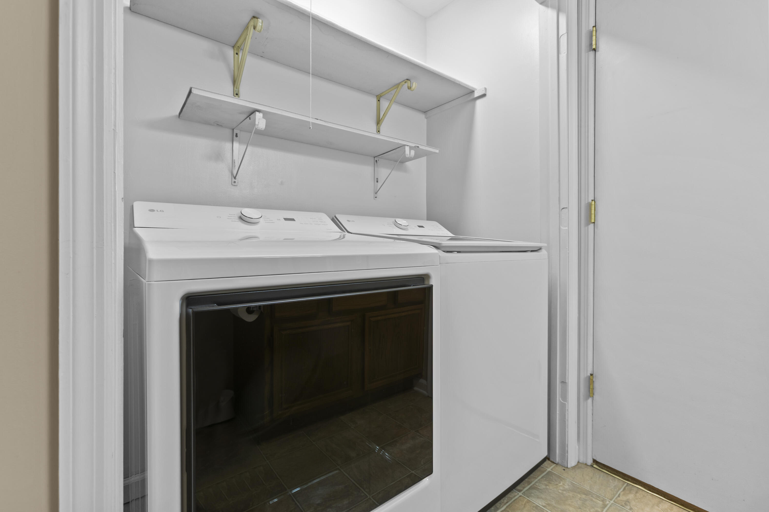 1575 Trent Boulevard Property Photo 11