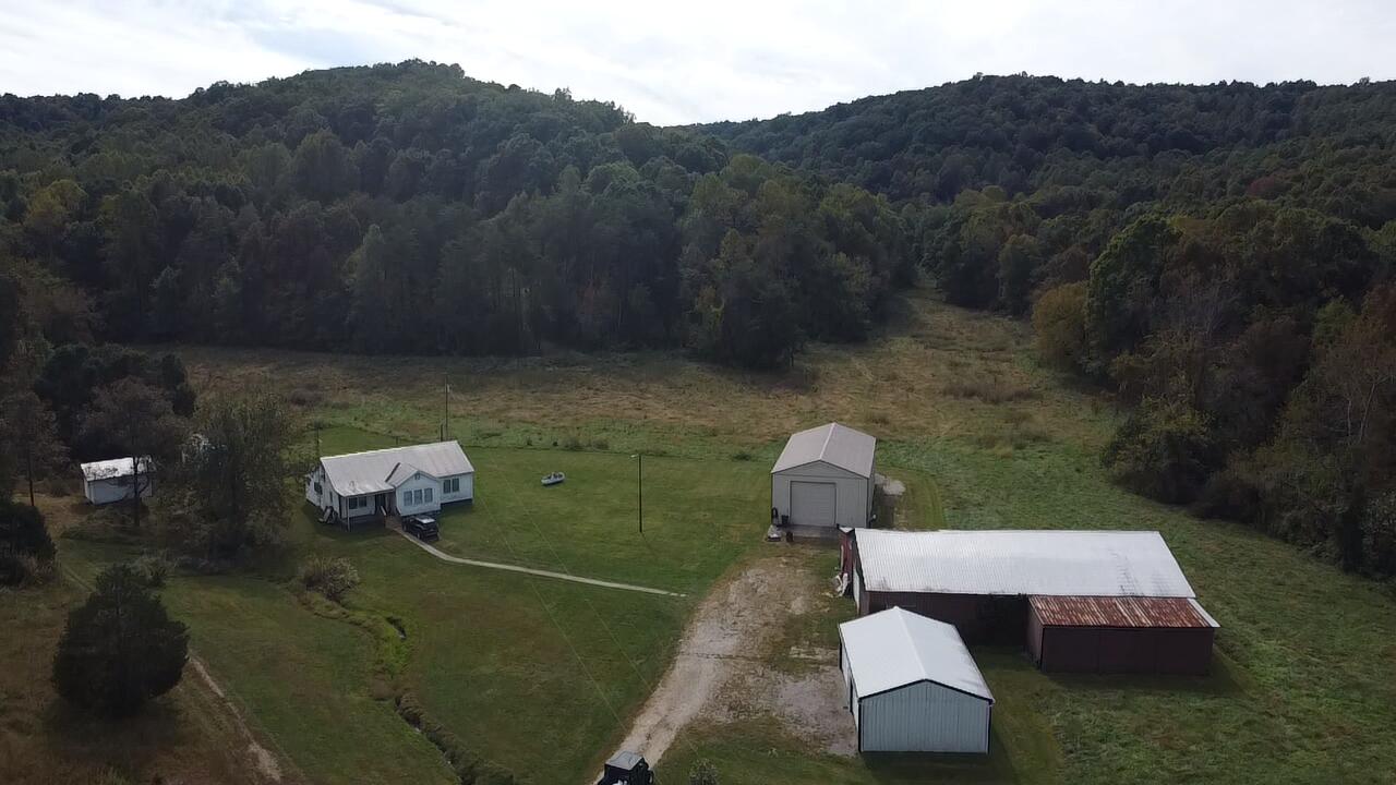 698 Flood Hollow Road Property Photo 1