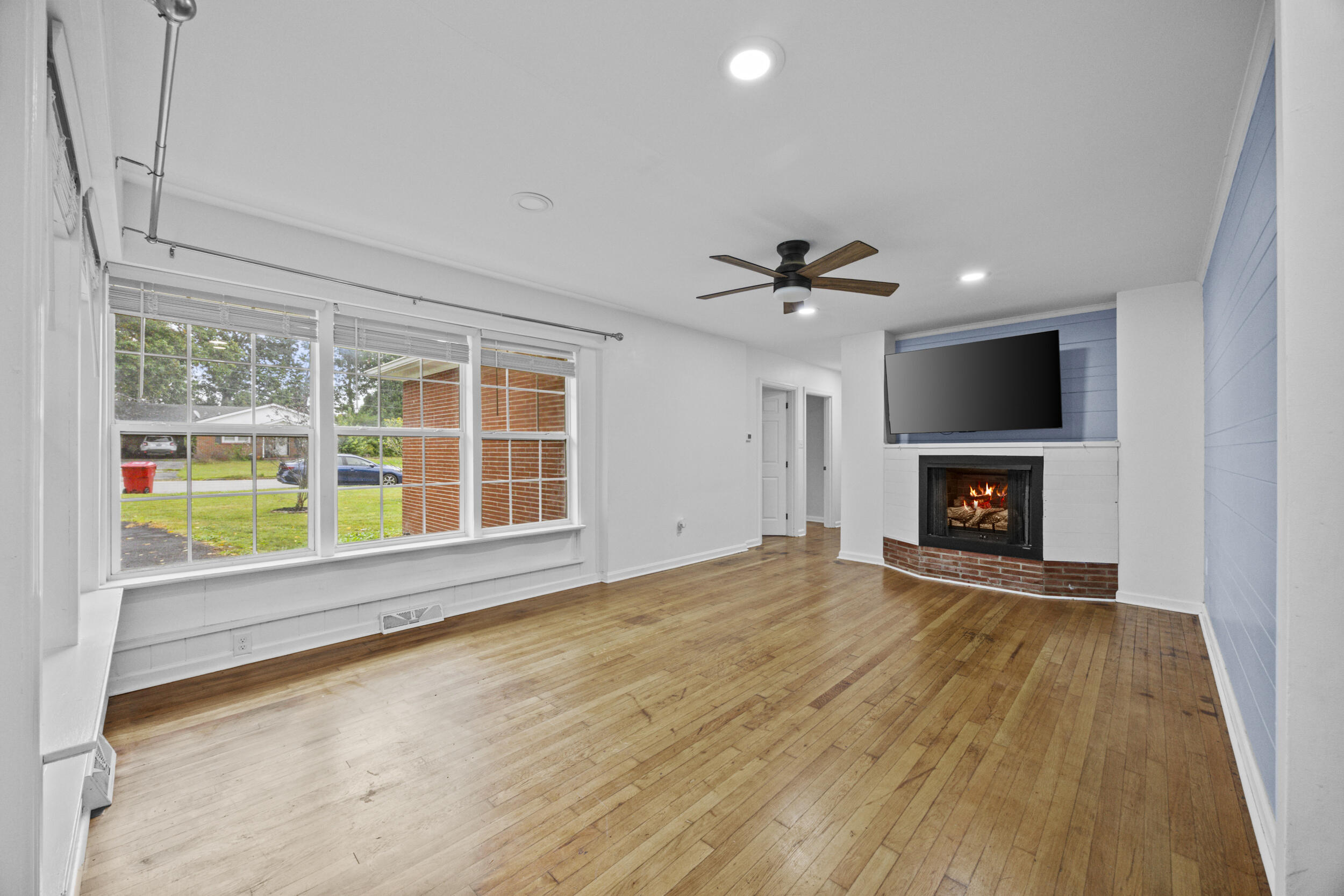 109 Meadowlark Drive Property Photo 6