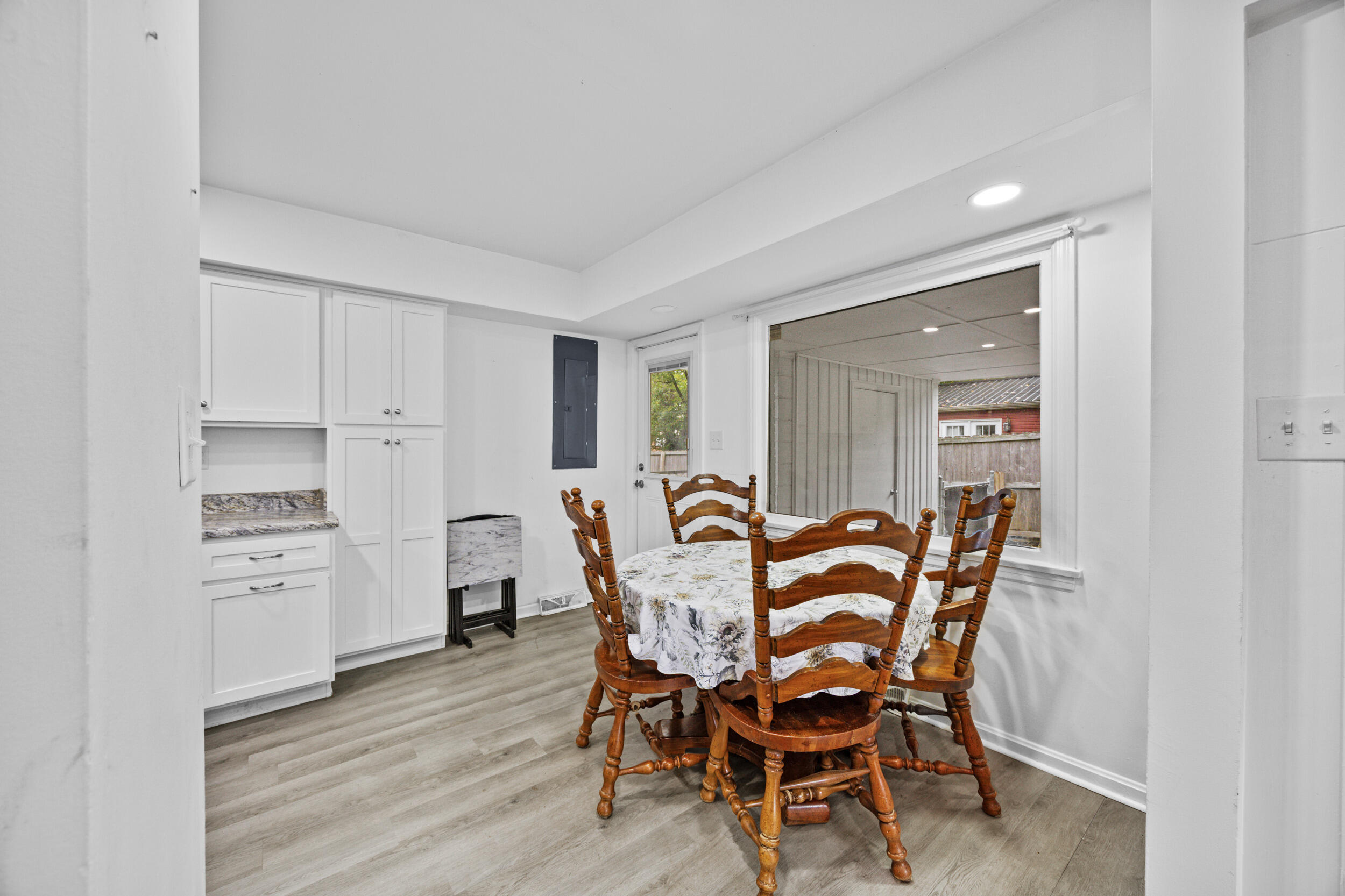 109 Meadowlark Drive Property Photo 12
