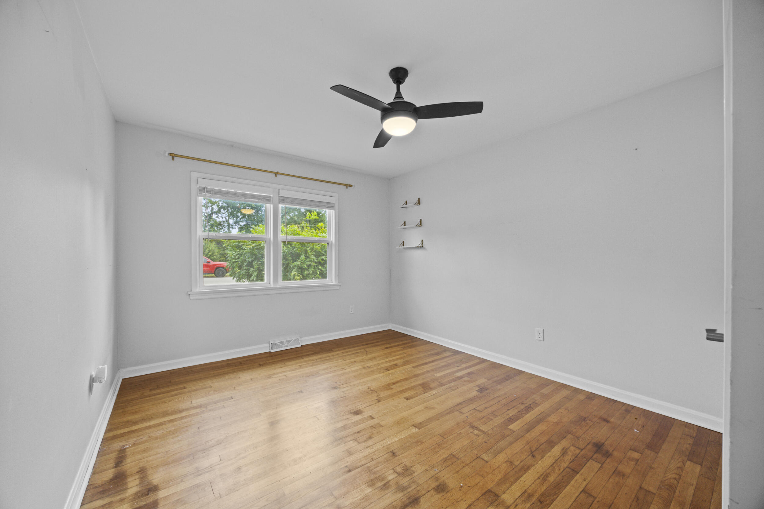109 Meadowlark Drive Property Photo 17