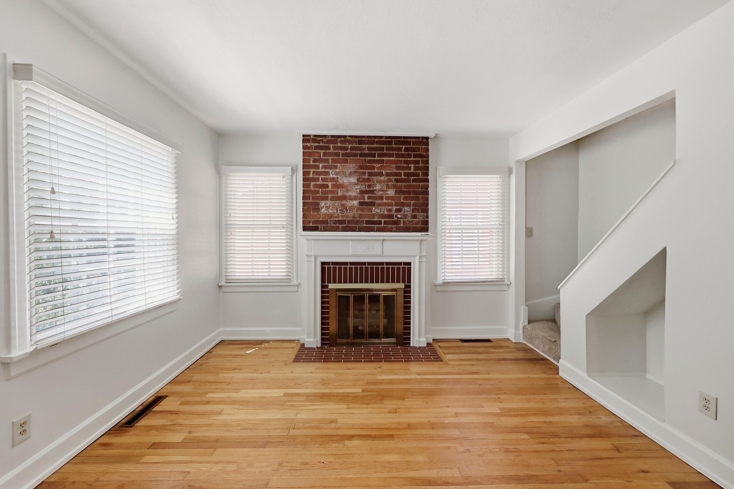 593 Mitchell Avenue Property Photo 12