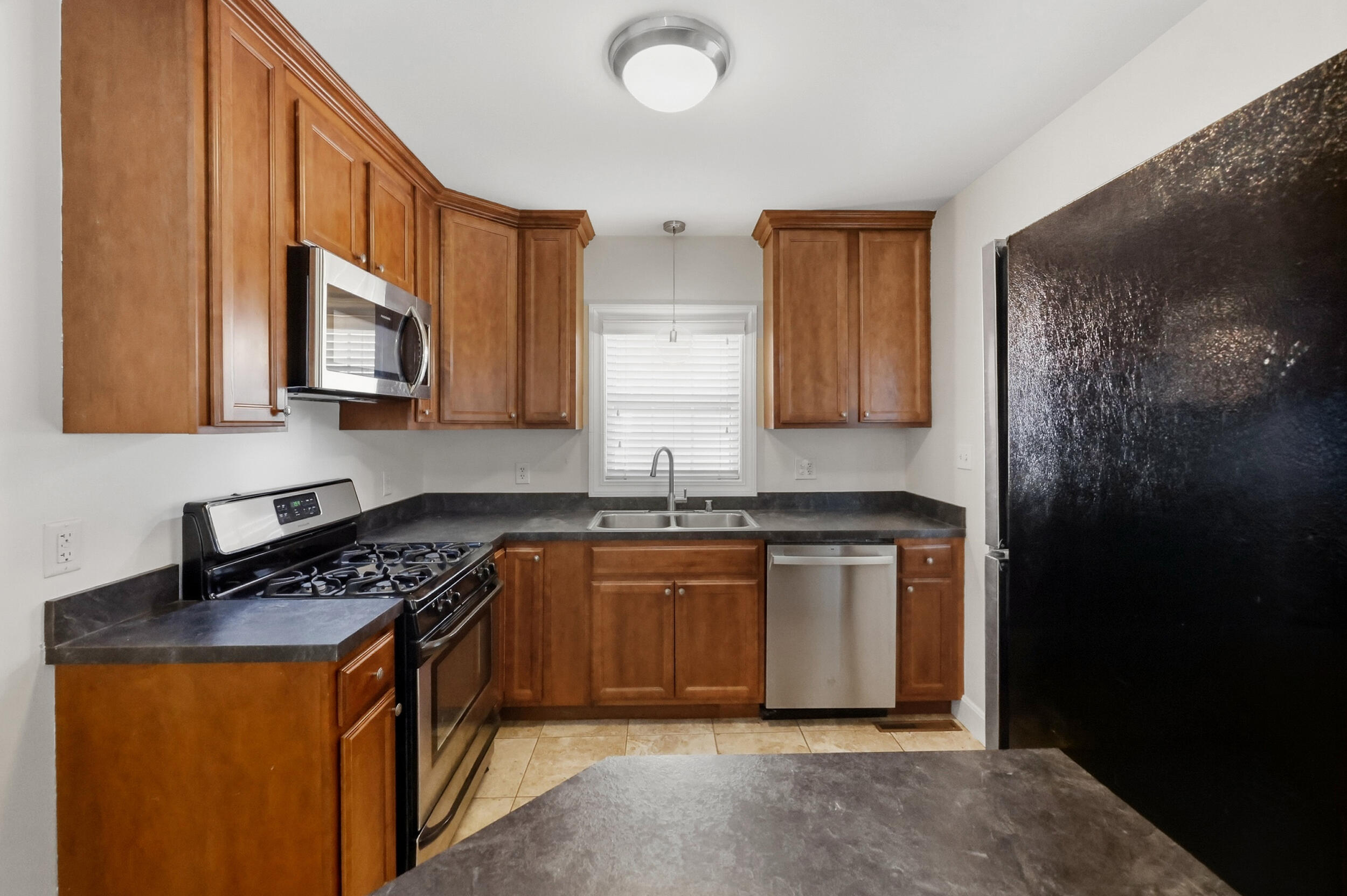593 Mitchell Avenue Property Photo 16