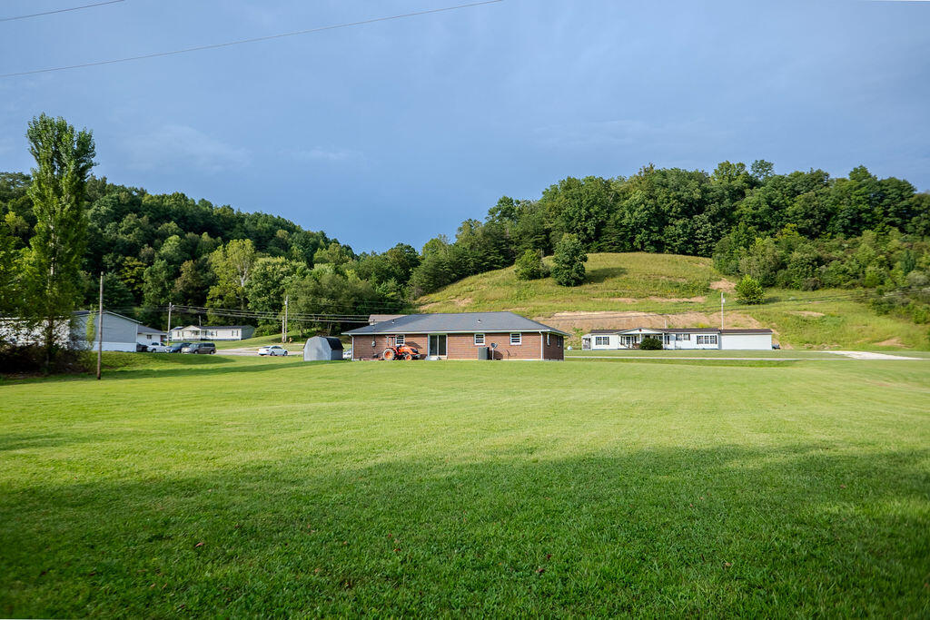 1330 Highway 191 Property Photo 7