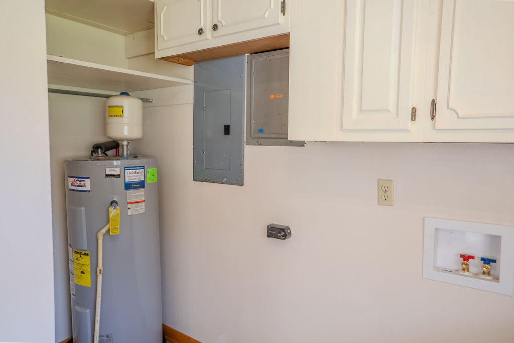 1330 Highway 191 Property Photo 32