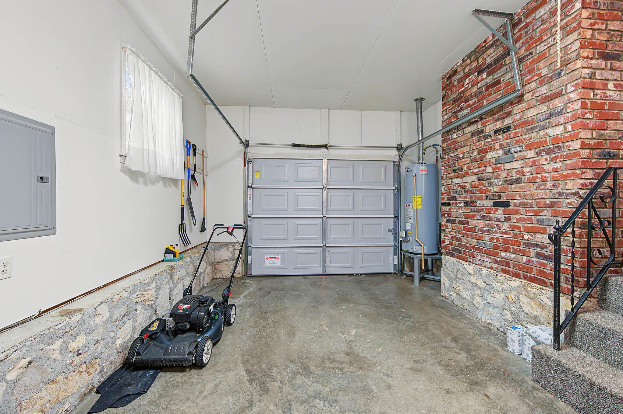 1144 Rodes Drive Property Photo 23