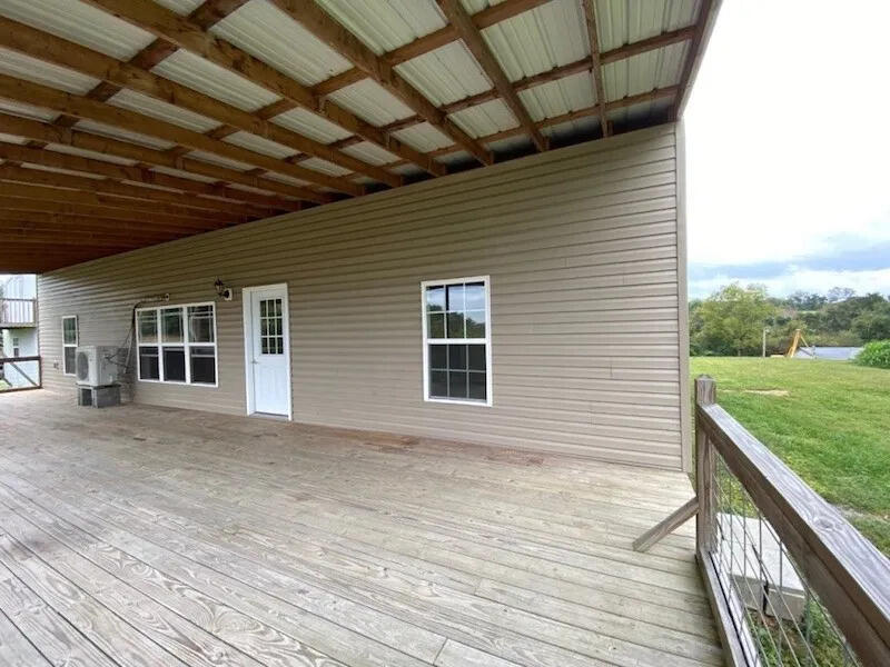 99 Tree Top Lane Property Photo 5