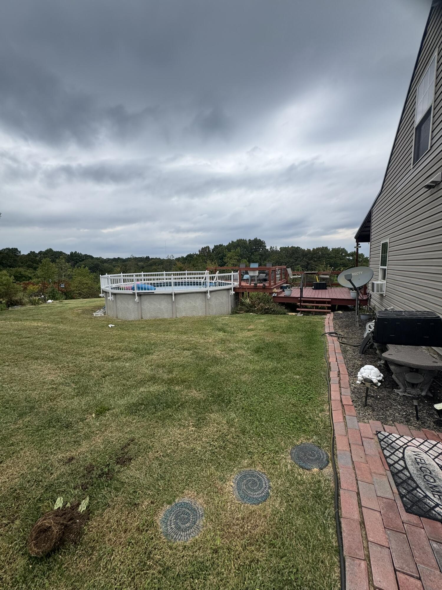 99 Tree Top Lane Property Photo 7