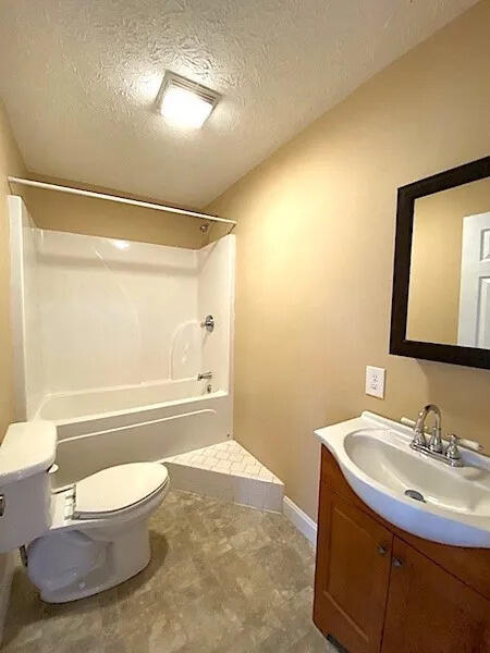 99 Tree Top Lane Property Photo 18