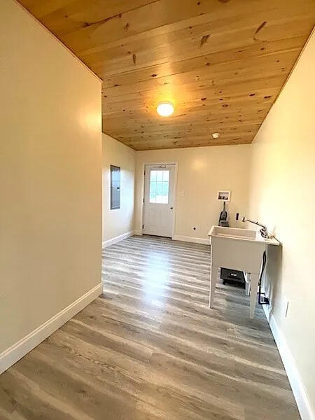 99 Tree Top Lane Property Photo 20