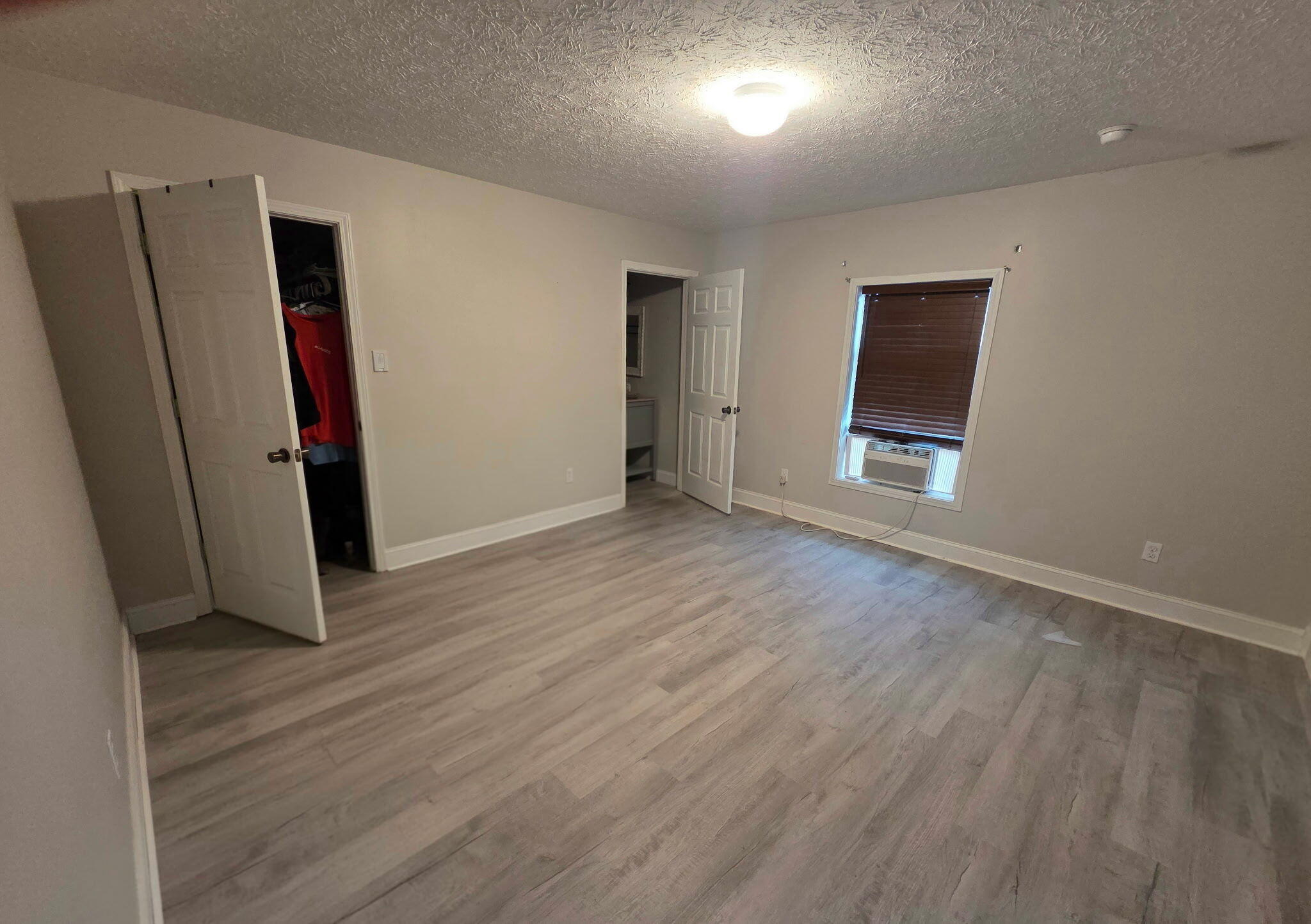 99 Tree Top Lane Property Photo 29