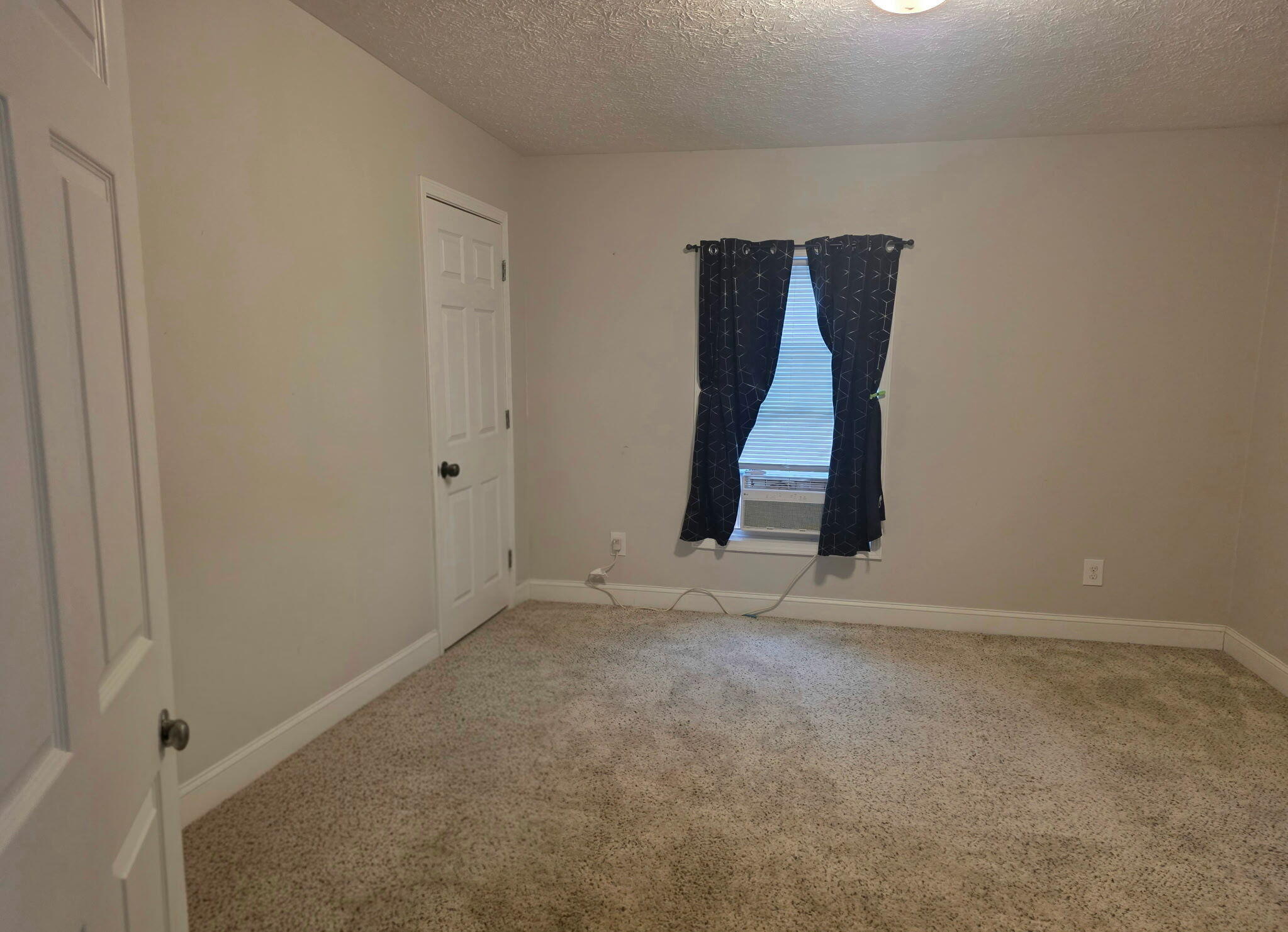 99 Tree Top Lane Property Photo 30