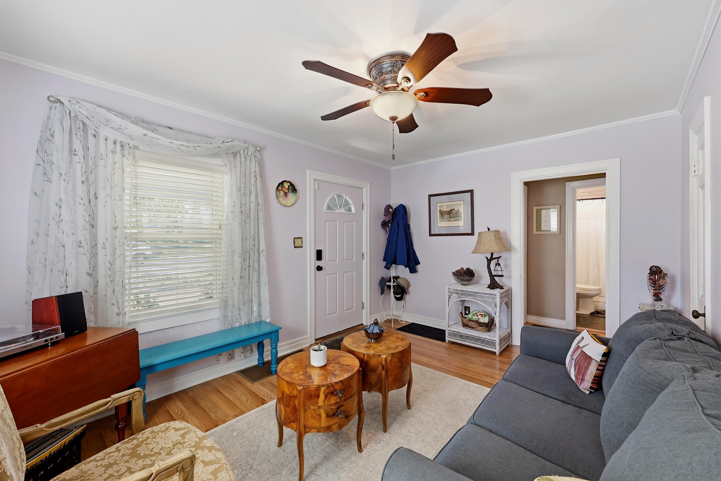 411 Park View Avenue Property Photo 8