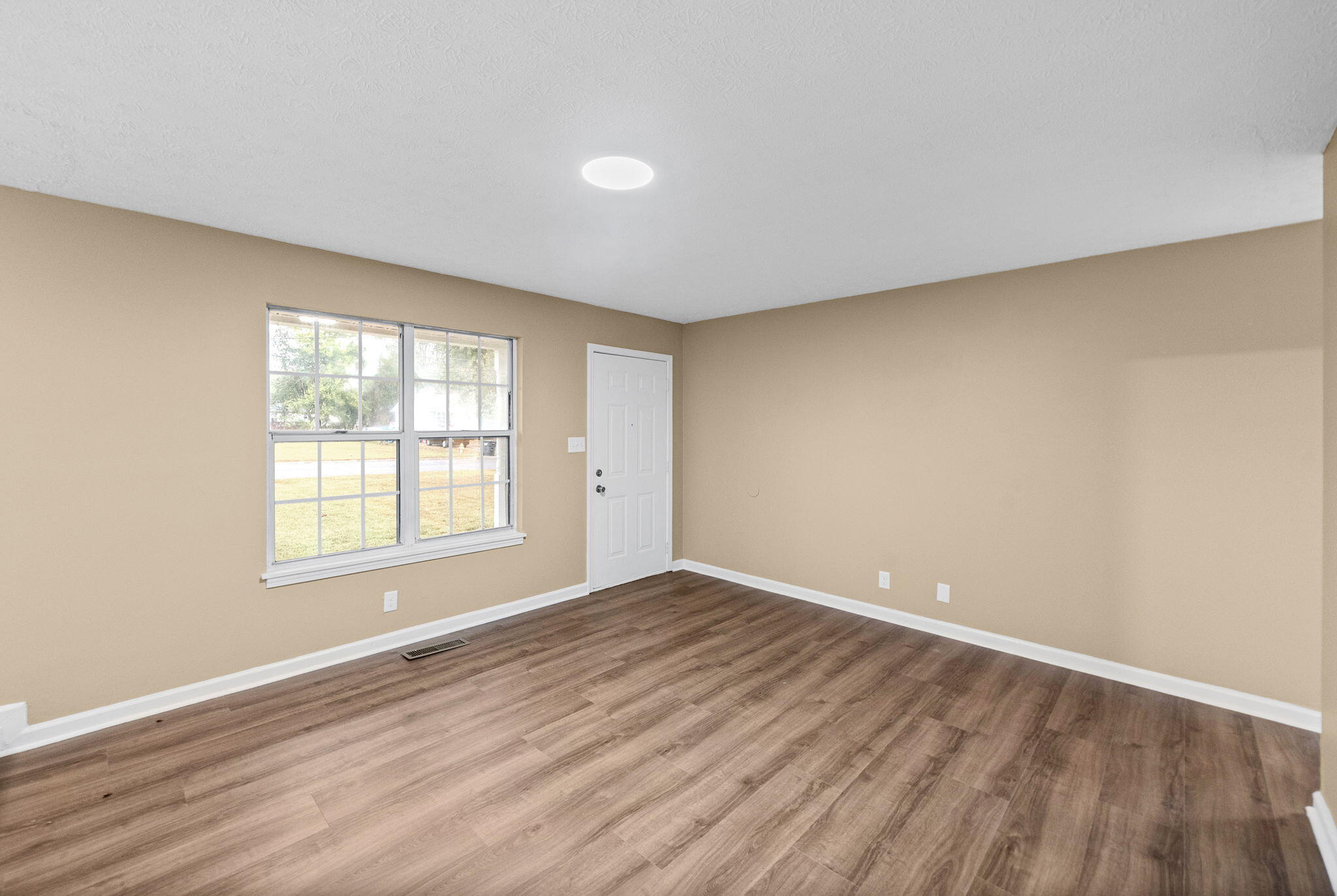 512 Indian Avenue Property Photo 8