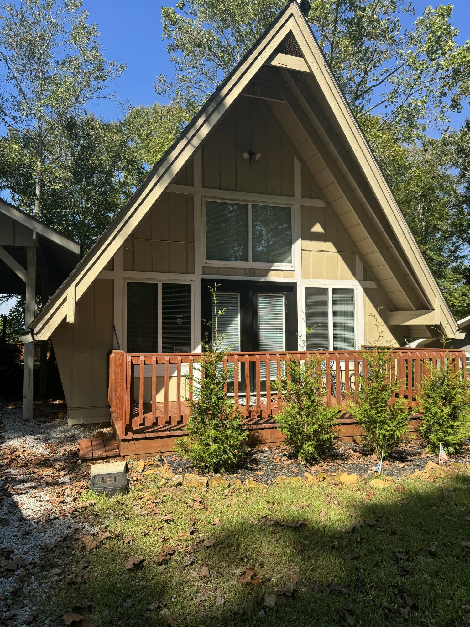 184 Beachamp Road Property Photo 3