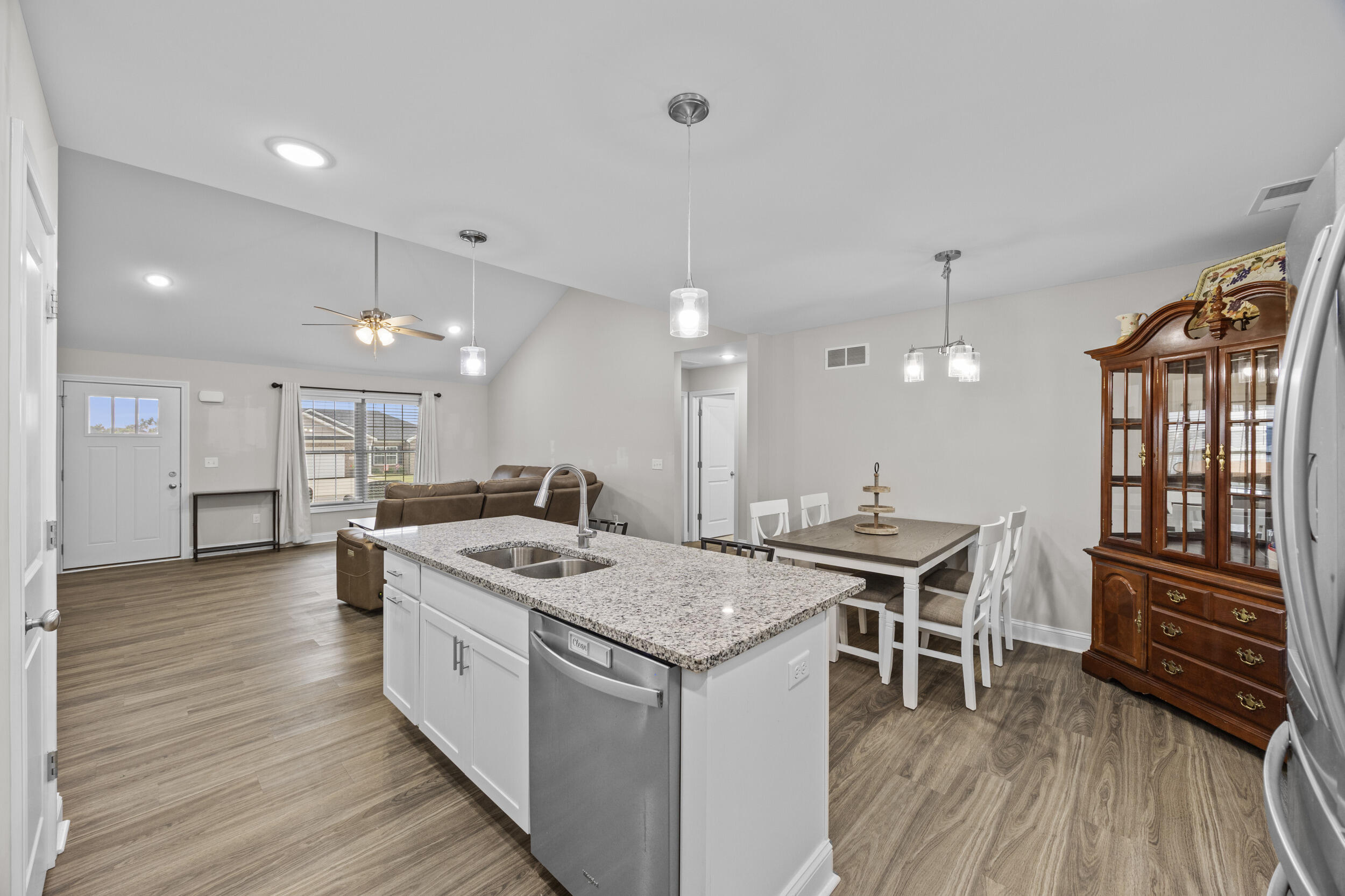121 Candy Apple Lane Property Photo 13