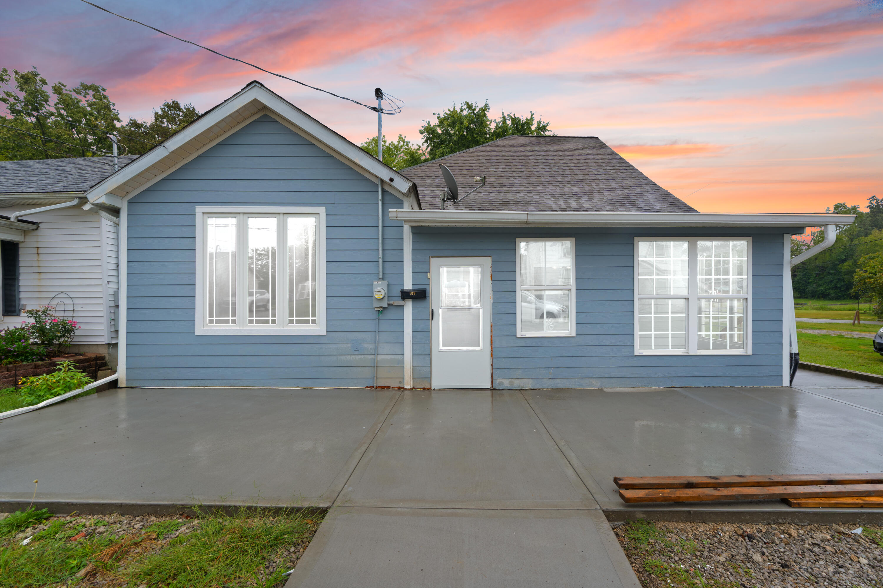 109 5th Street Property Photo 1