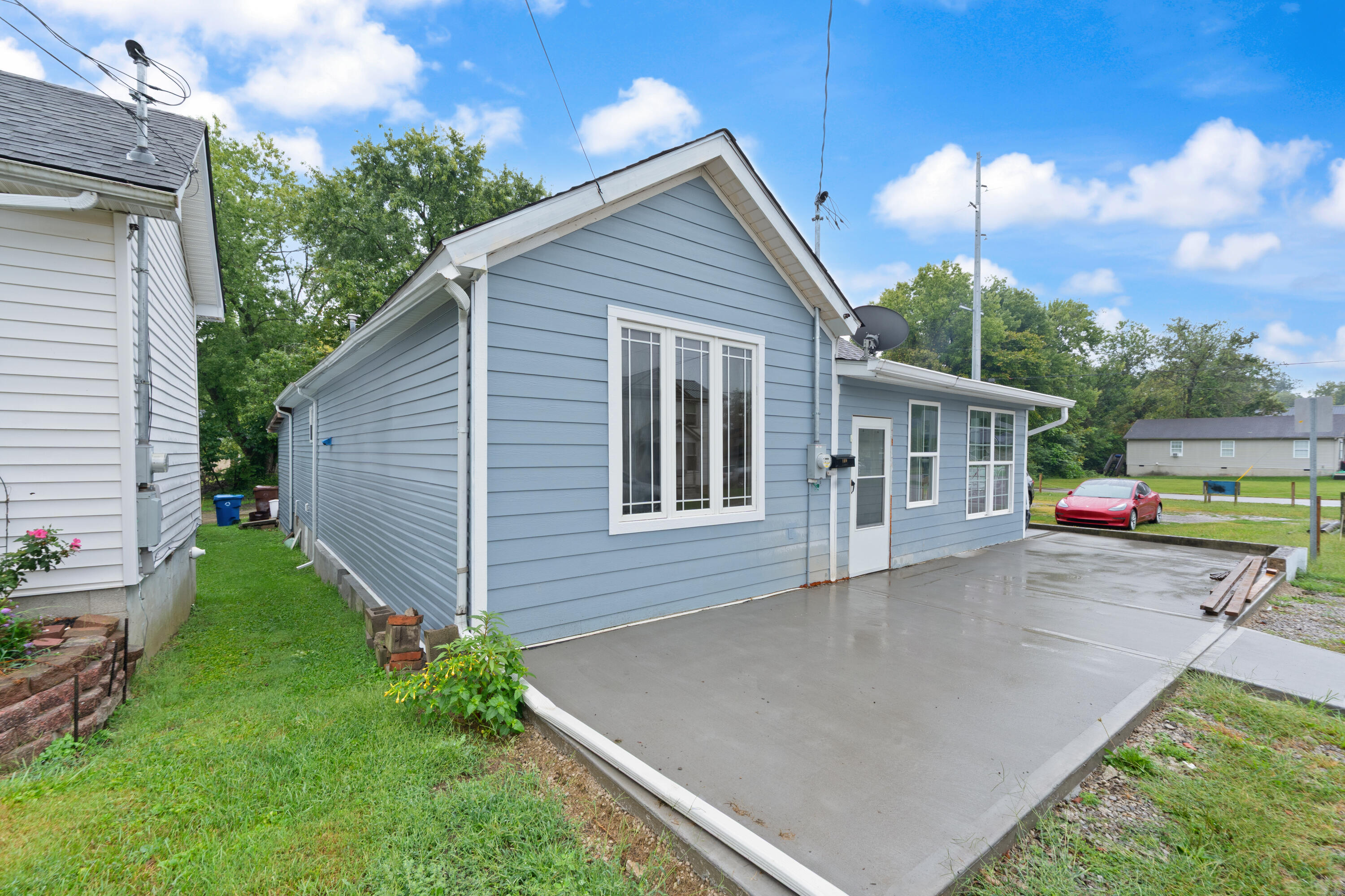 109 5th Street Property Photo 2