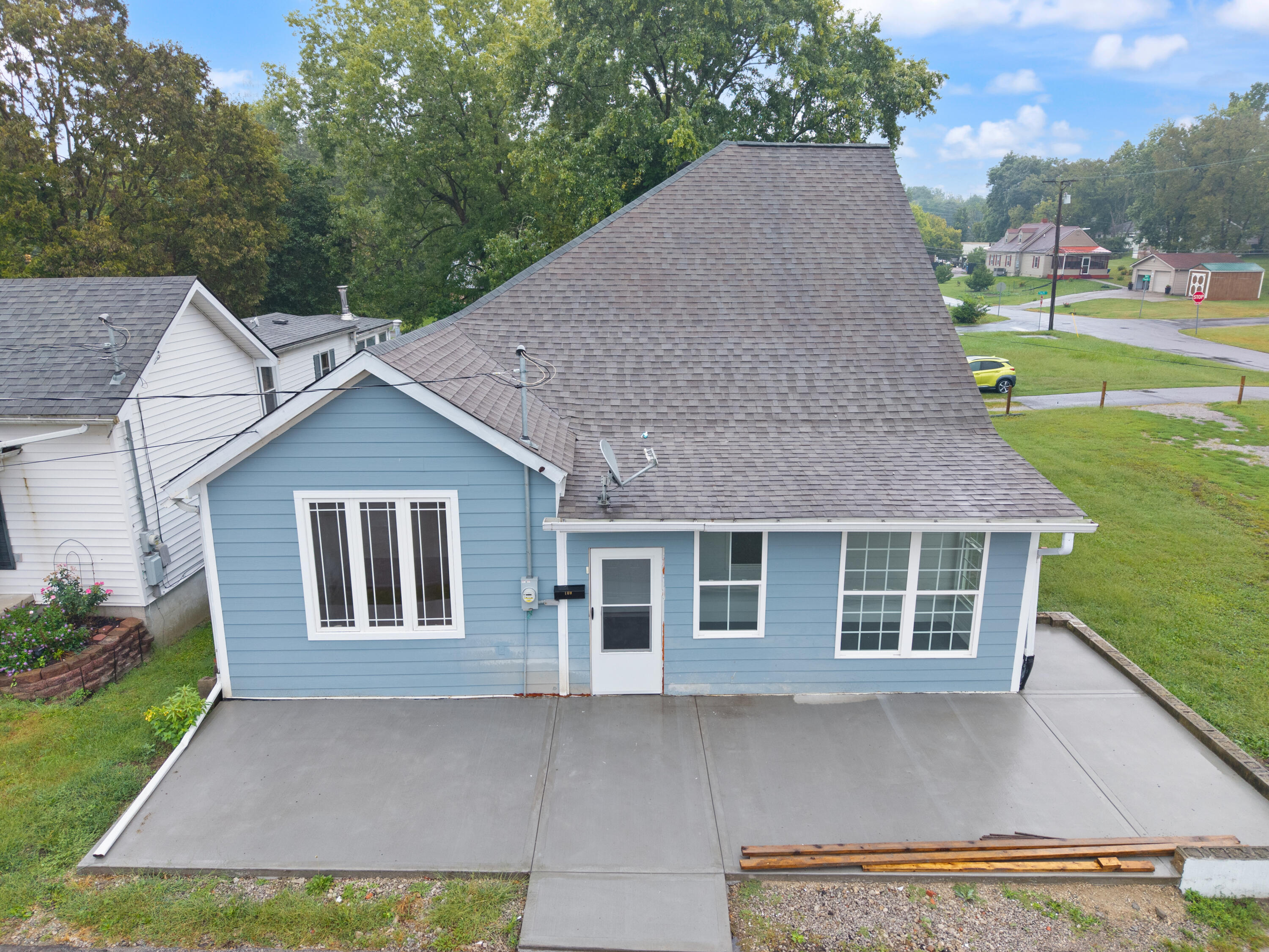 109 5th Street Property Photo 3
