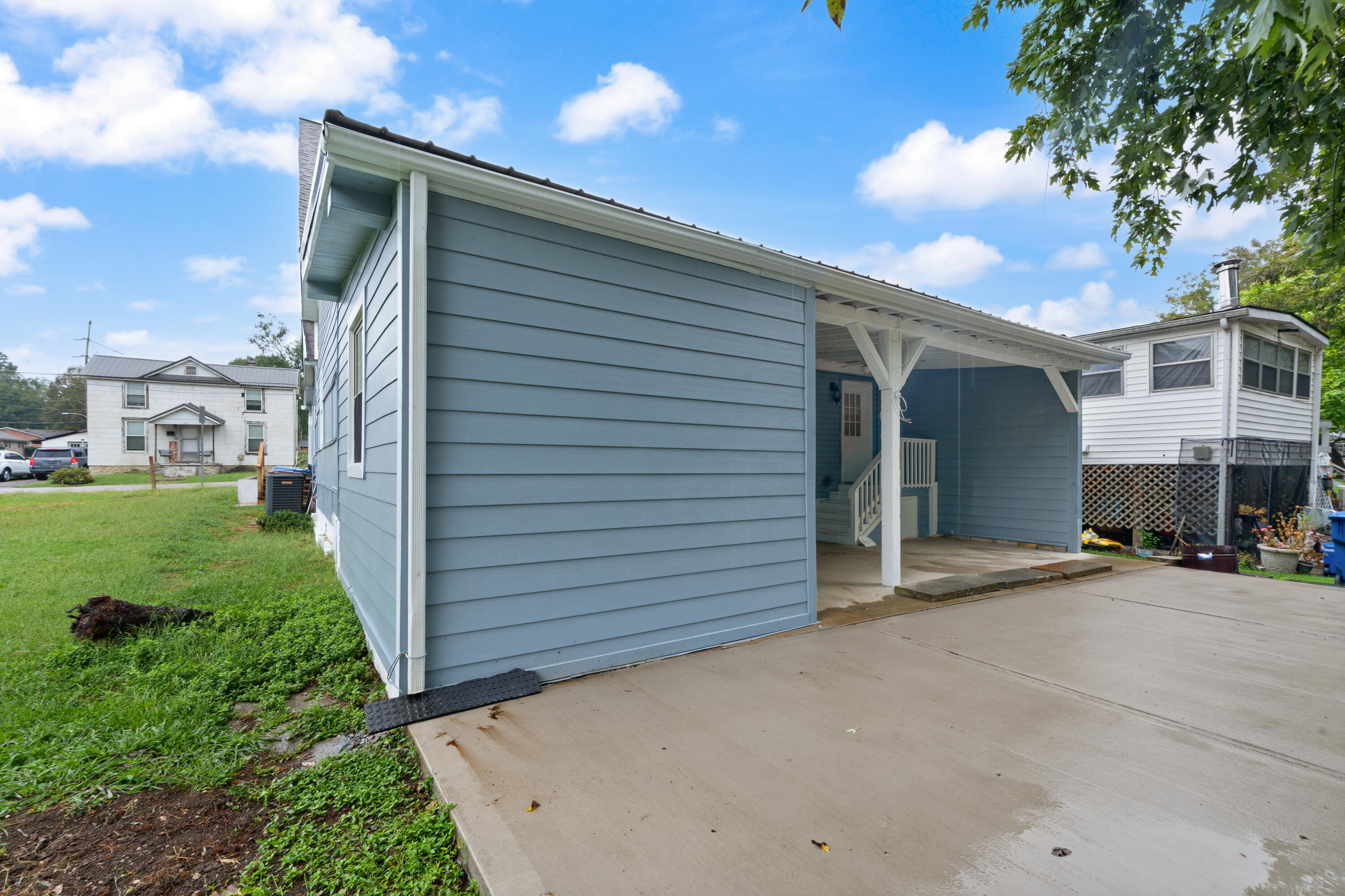 109 5th Street Property Photo 7