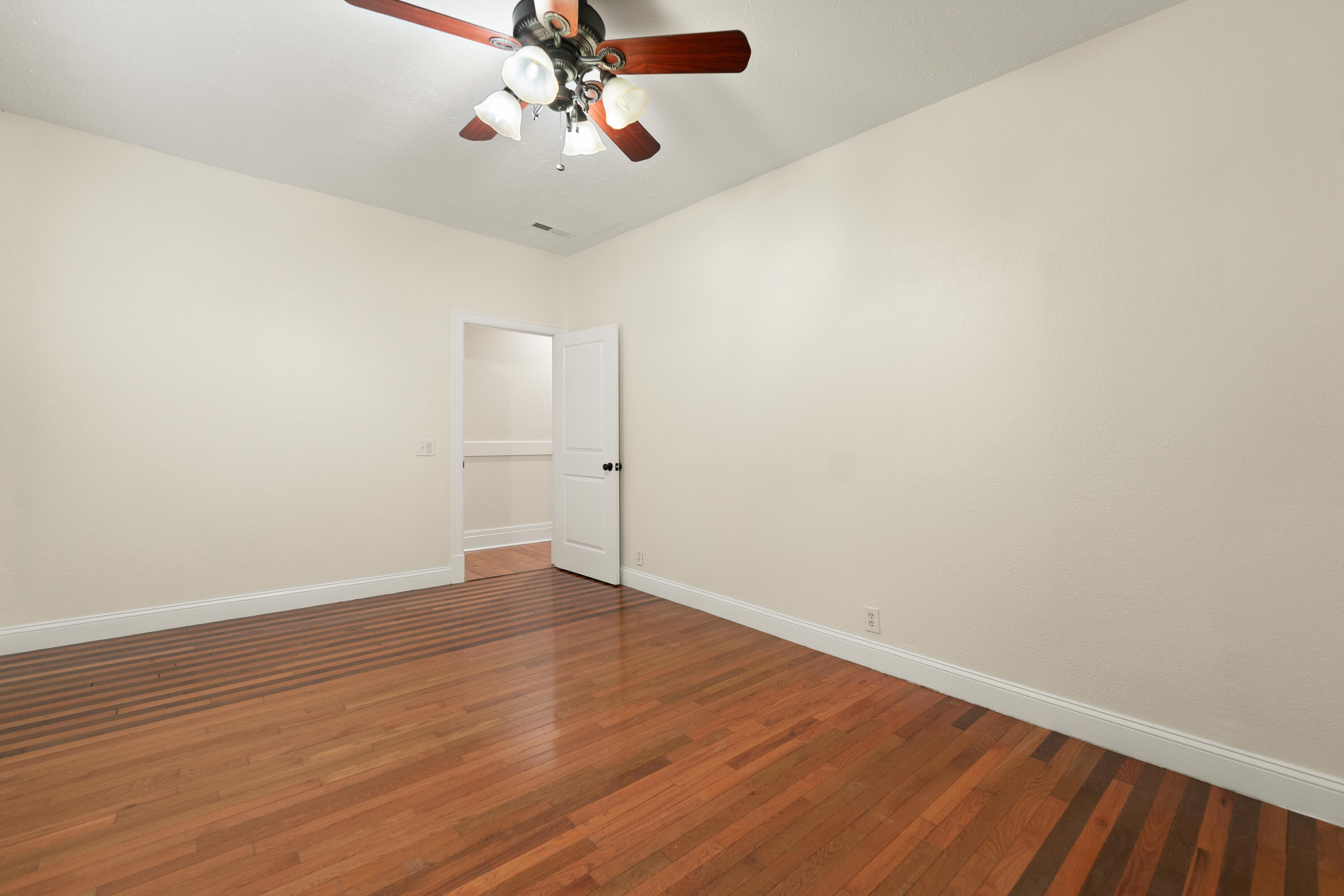 109 5th Street Property Photo 26