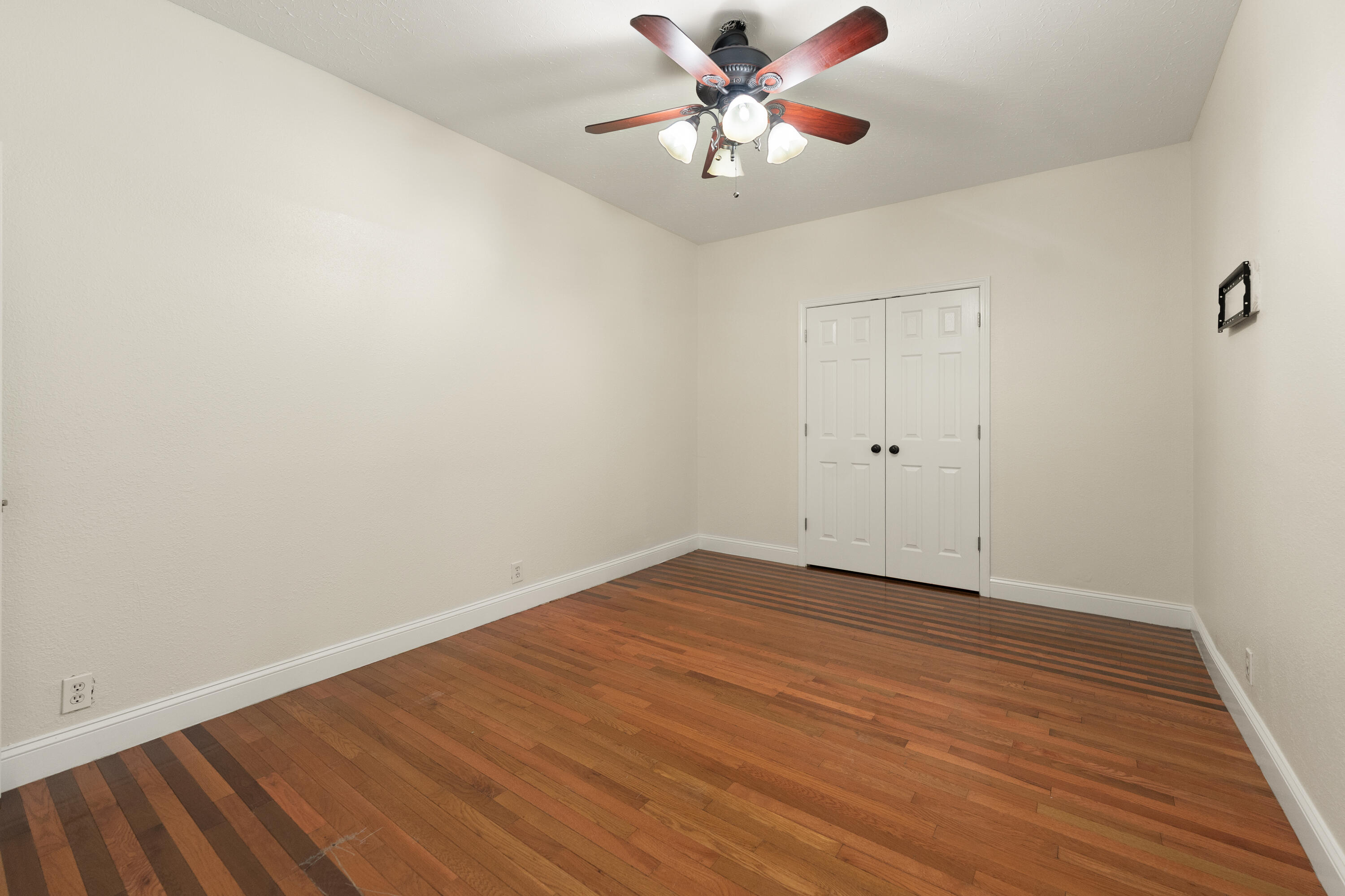 109 5th Street Property Photo 29