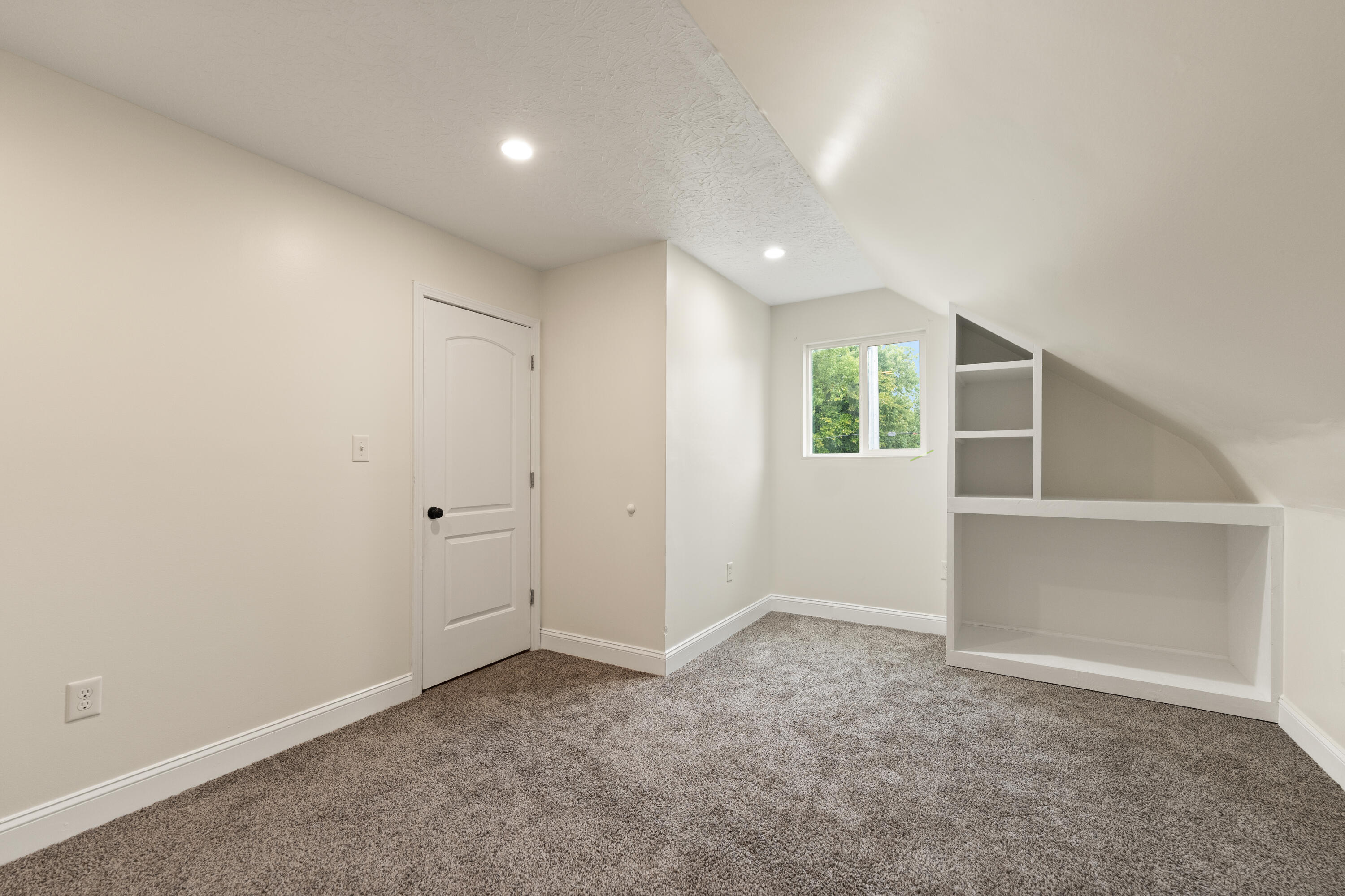 109 5th Street Property Photo 45