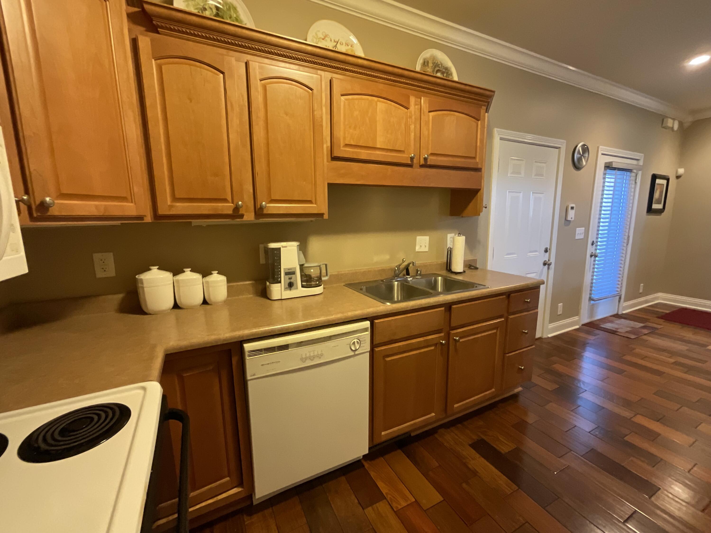 745 W Arrowhead Trl W Trail Property Photo 14