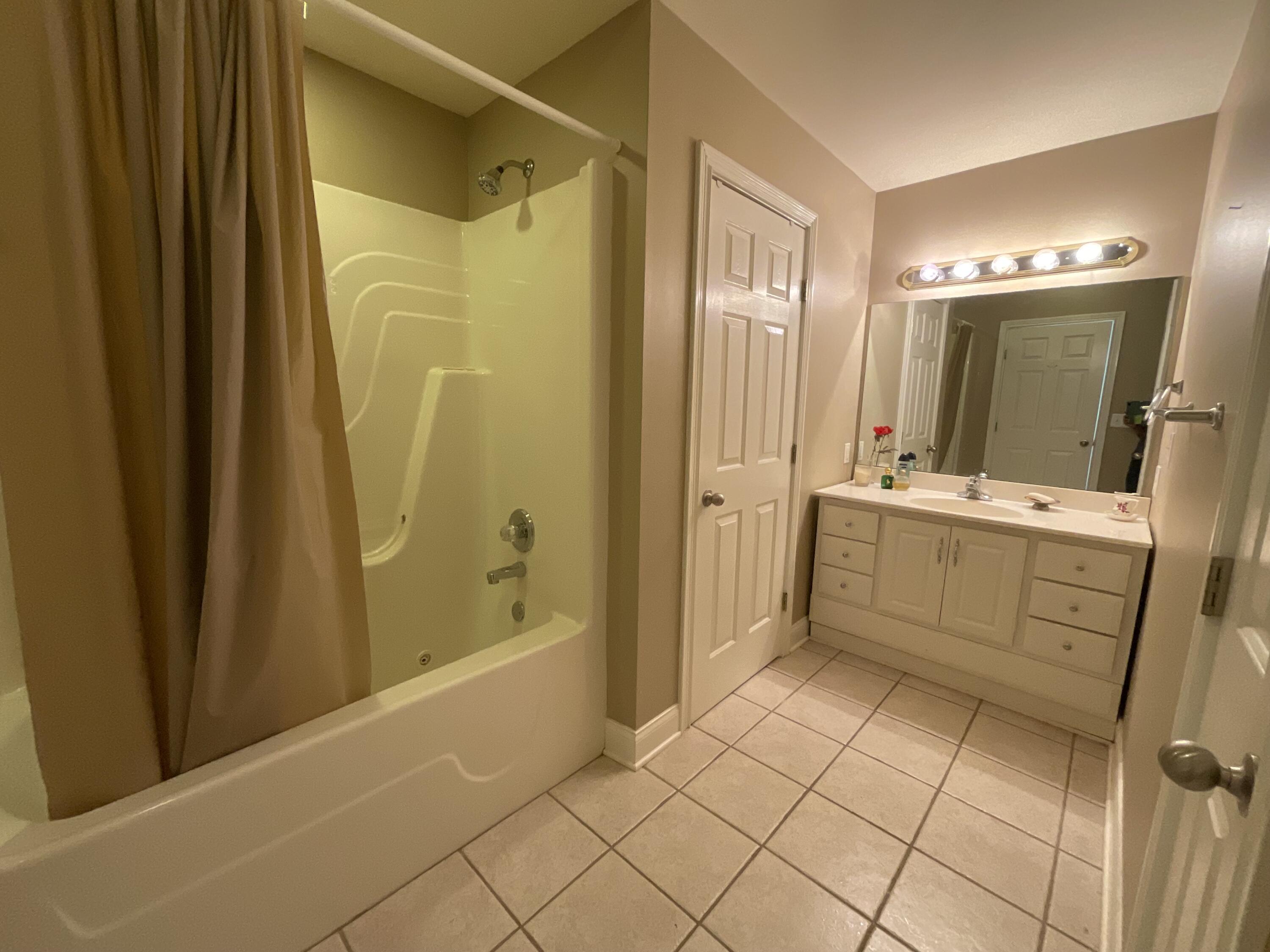 745 W Arrowhead Trl W Trail Property Photo 19
