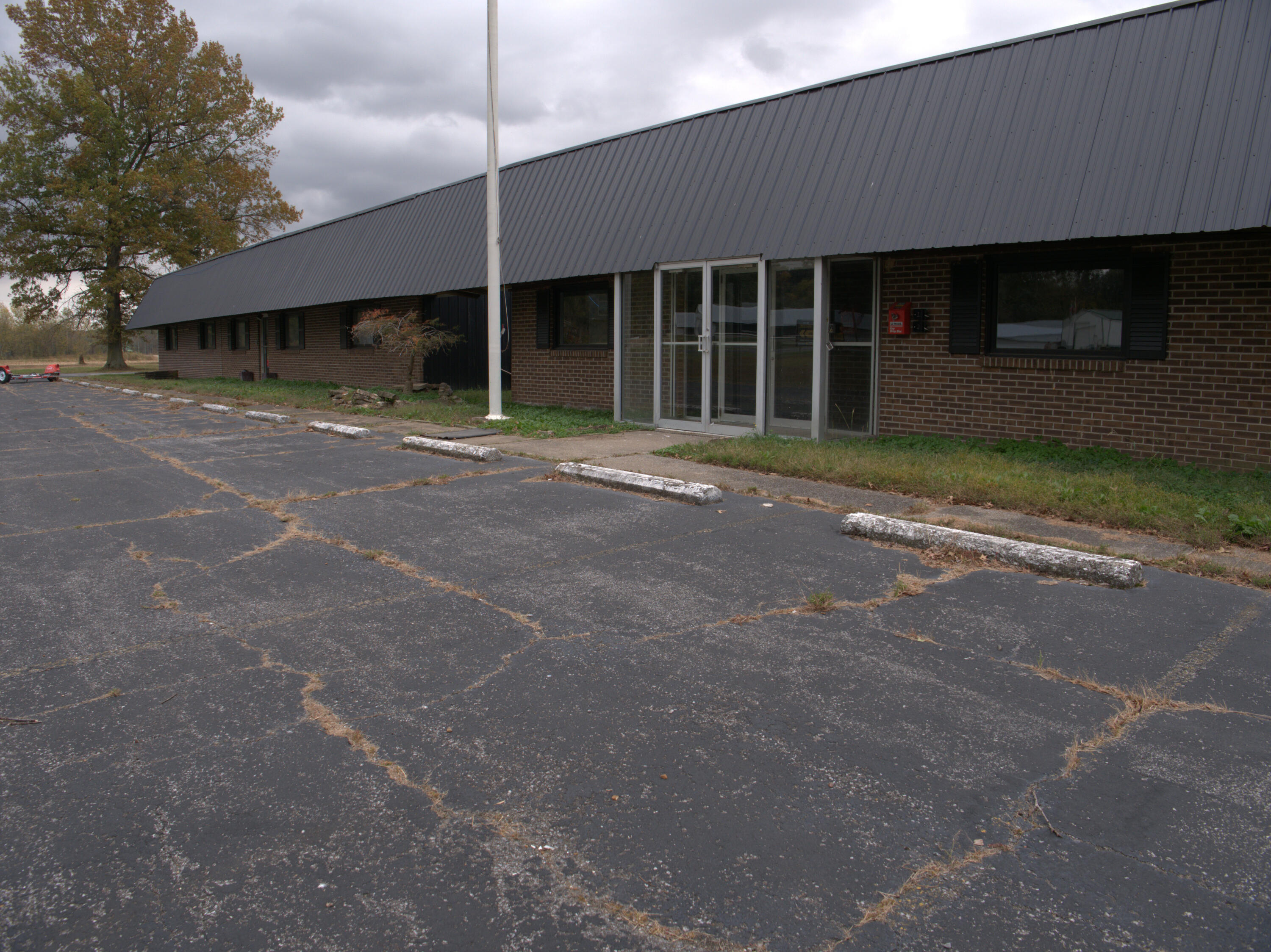 3901 Mayfield Road Property Photo 3