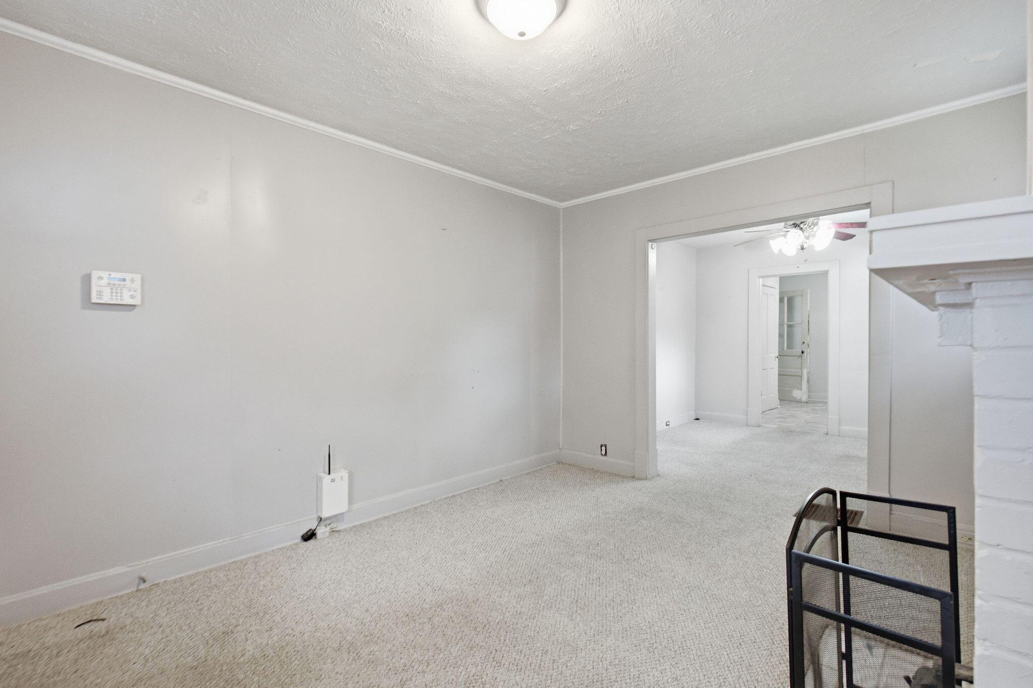 452 Lindberg Drive Property Photo 6